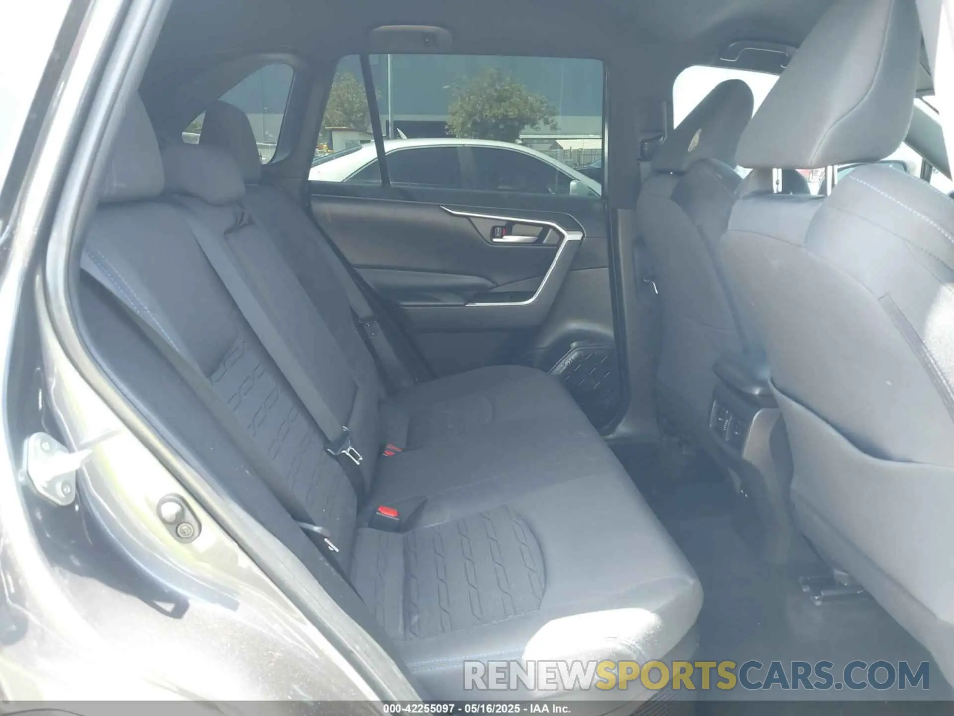 8 Photograph of a damaged car 4T3T6RFVXPU110191 TOYOTA RAV4 HYBRID 2023