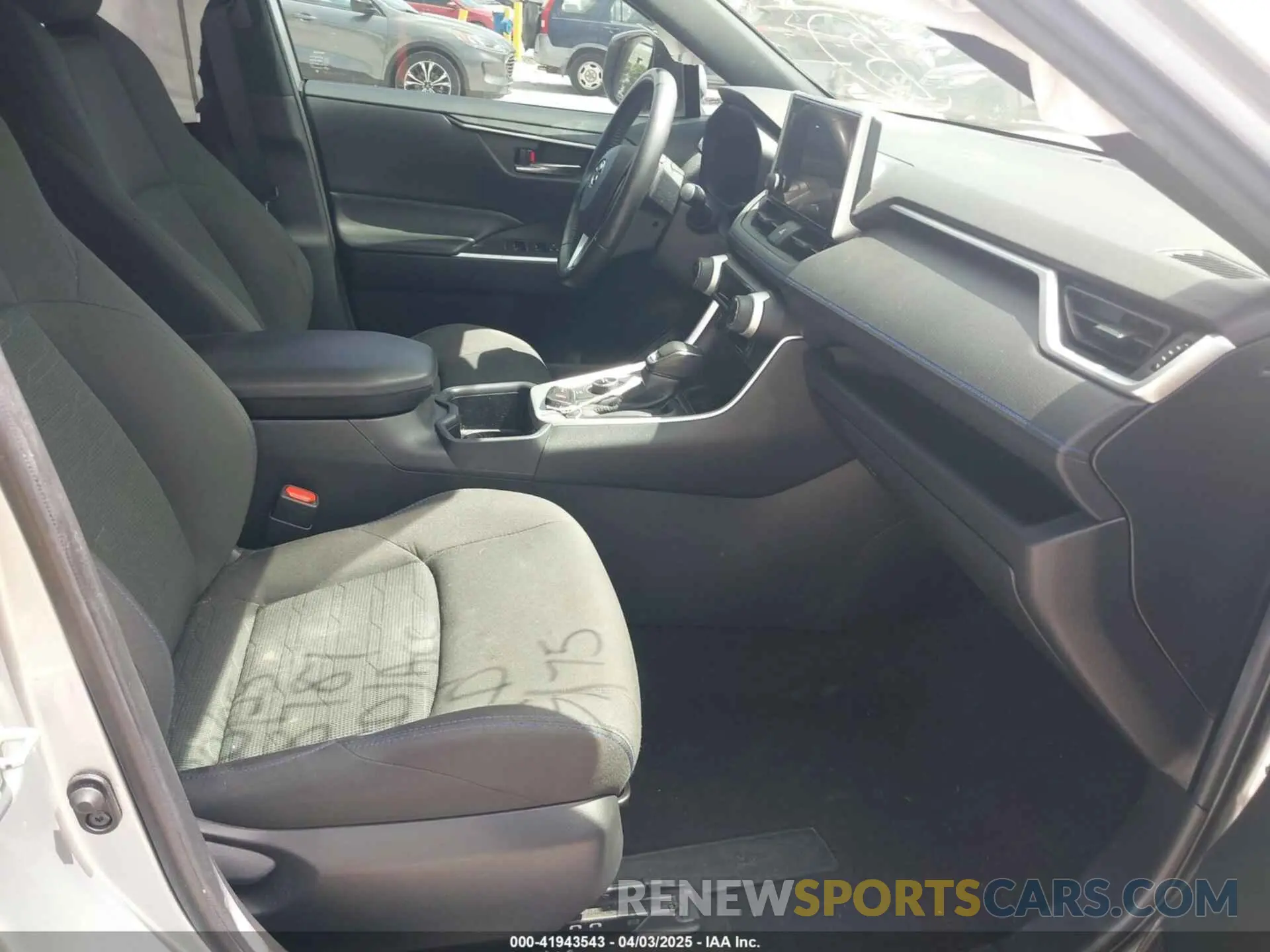 5 Photograph of a damaged car JTM16RFV5PJ034496 TOYOTA RAV4 HYBRID 2023
