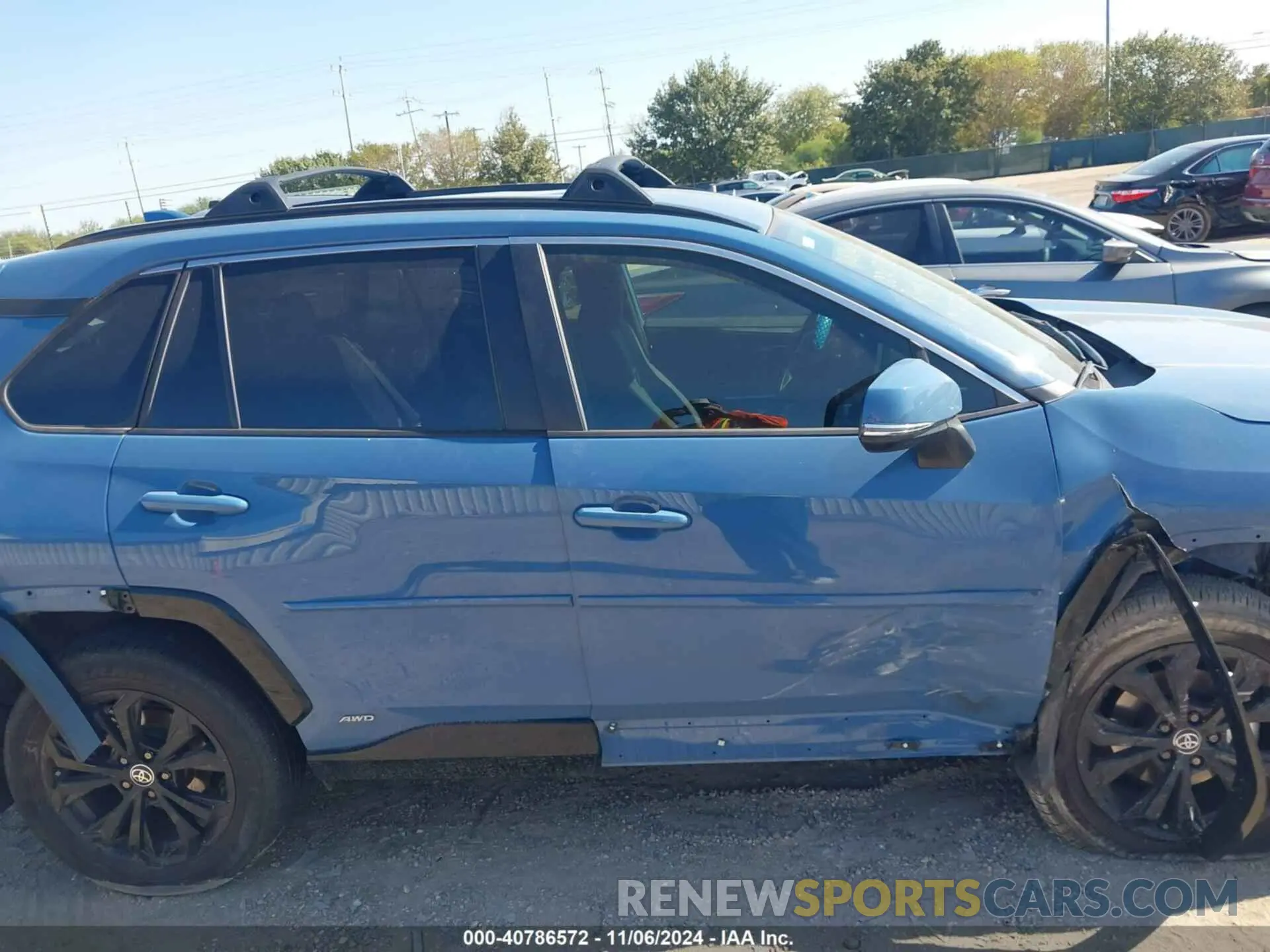 12 Photograph of a damaged car JTM16RFV7PJ037366 TOYOTA RAV4 HYBRID 2023