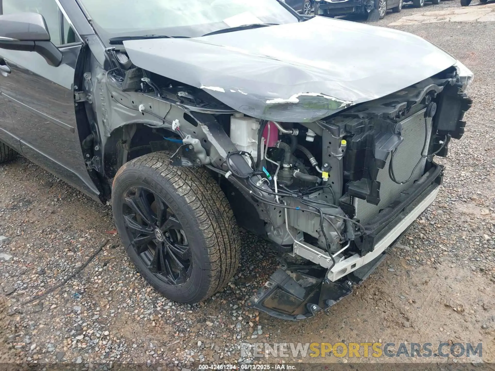 17 Photograph of a damaged car JTM16RFV8PJ032905 TOYOTA RAV4 HYBRID 2023