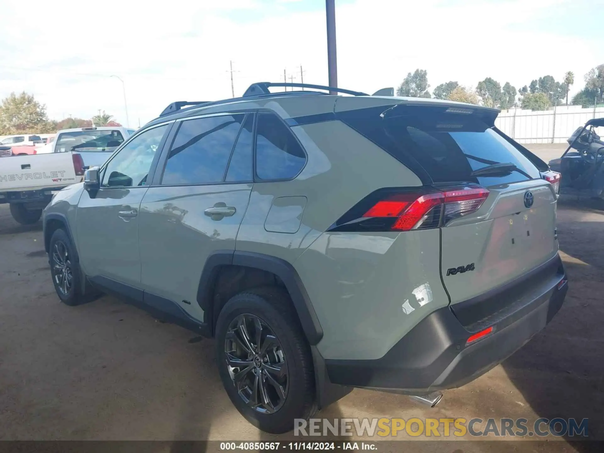 15 Photograph of a damaged car JTMB6RFV1PD096075 TOYOTA RAV4 HYBRID 2023