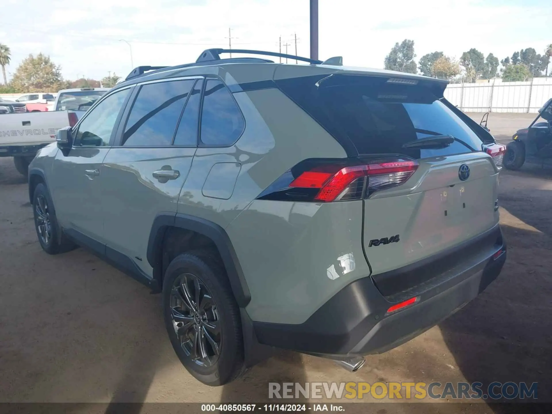 3 Photograph of a damaged car JTMB6RFV1PD096075 TOYOTA RAV4 HYBRID 2023