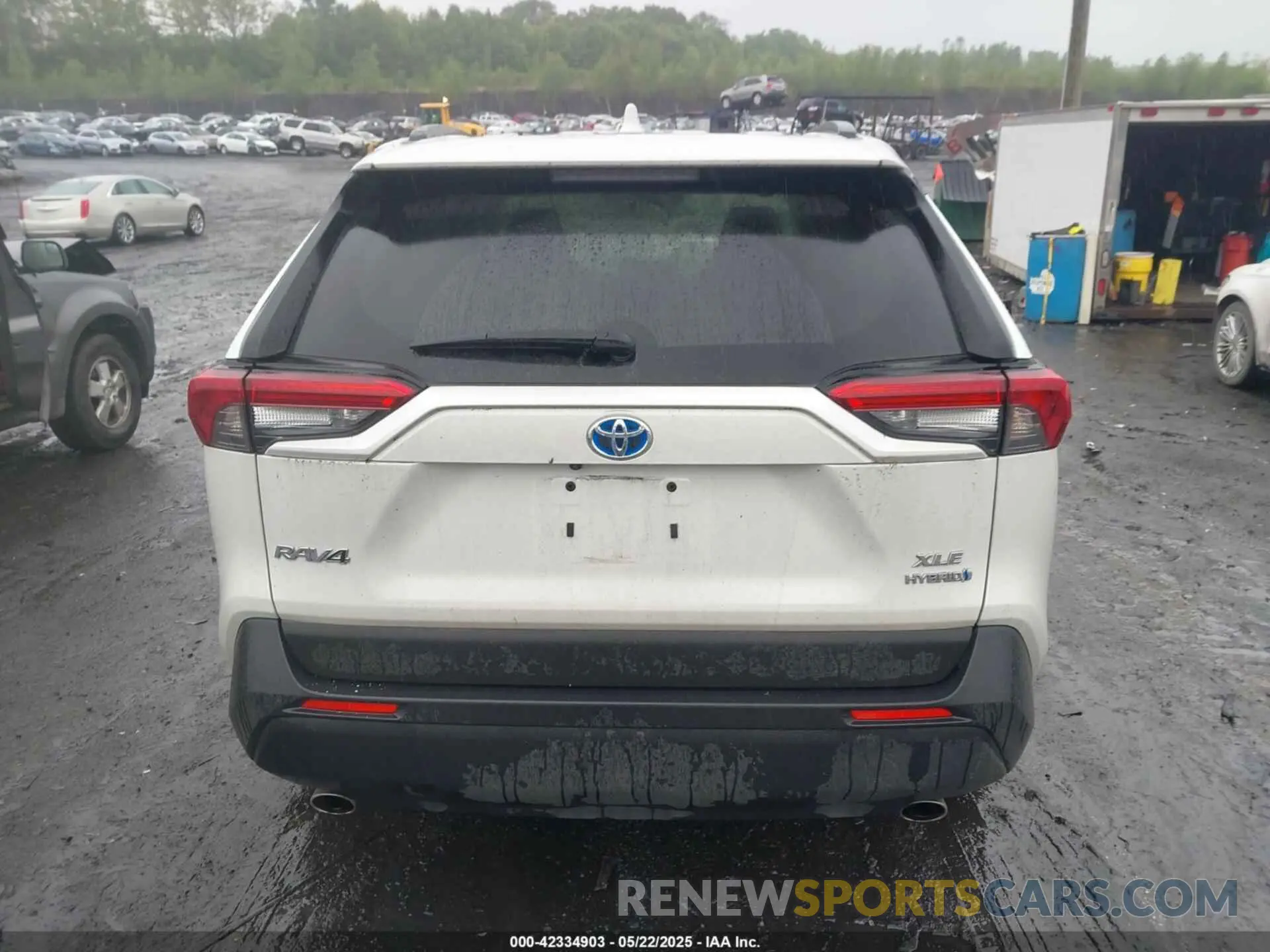 16 Photograph of a damaged car JTMB6RFV3PD546700 TOYOTA RAV4 HYBRID 2023