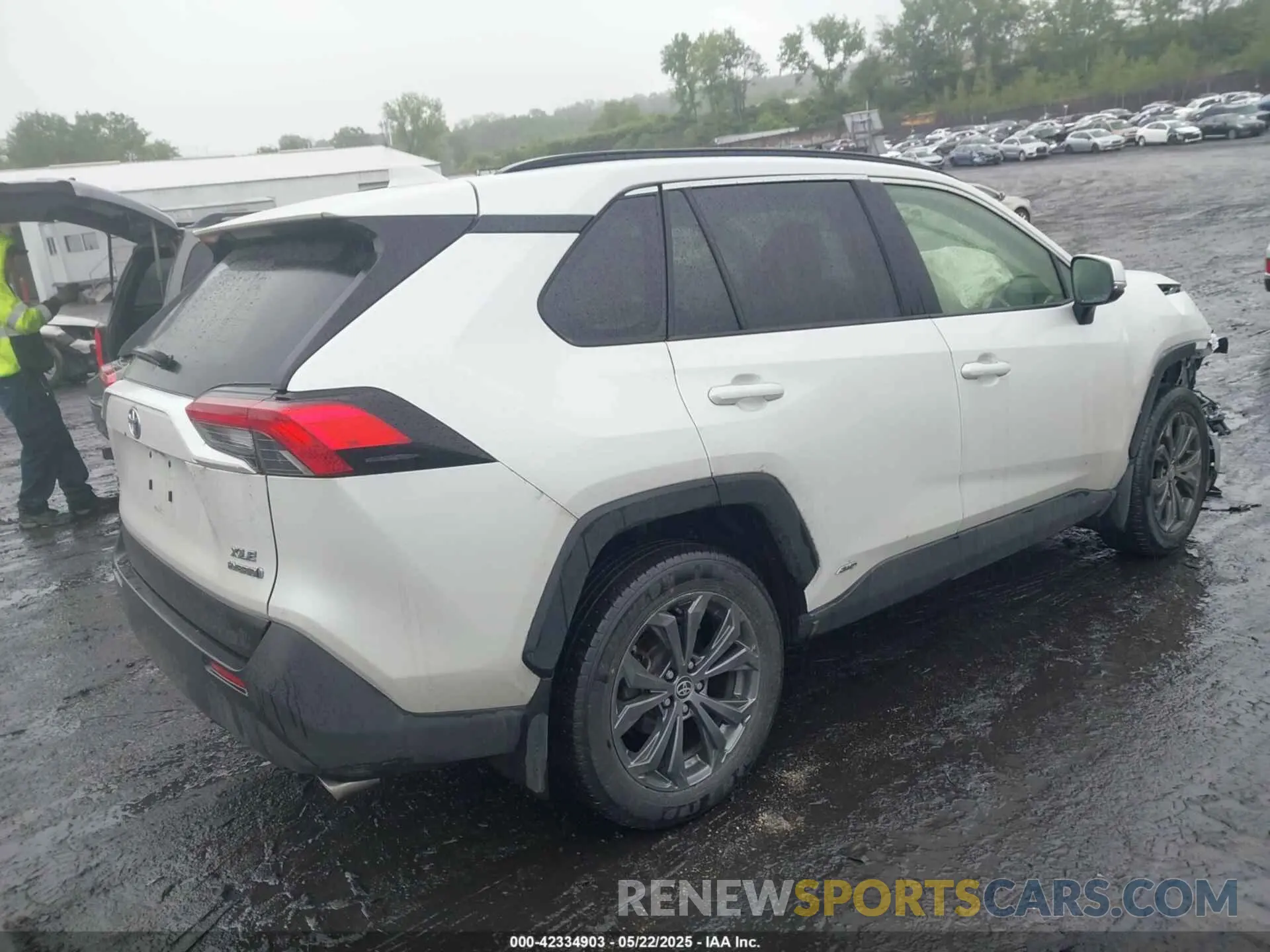 4 Photograph of a damaged car JTMB6RFV3PD546700 TOYOTA RAV4 HYBRID 2023