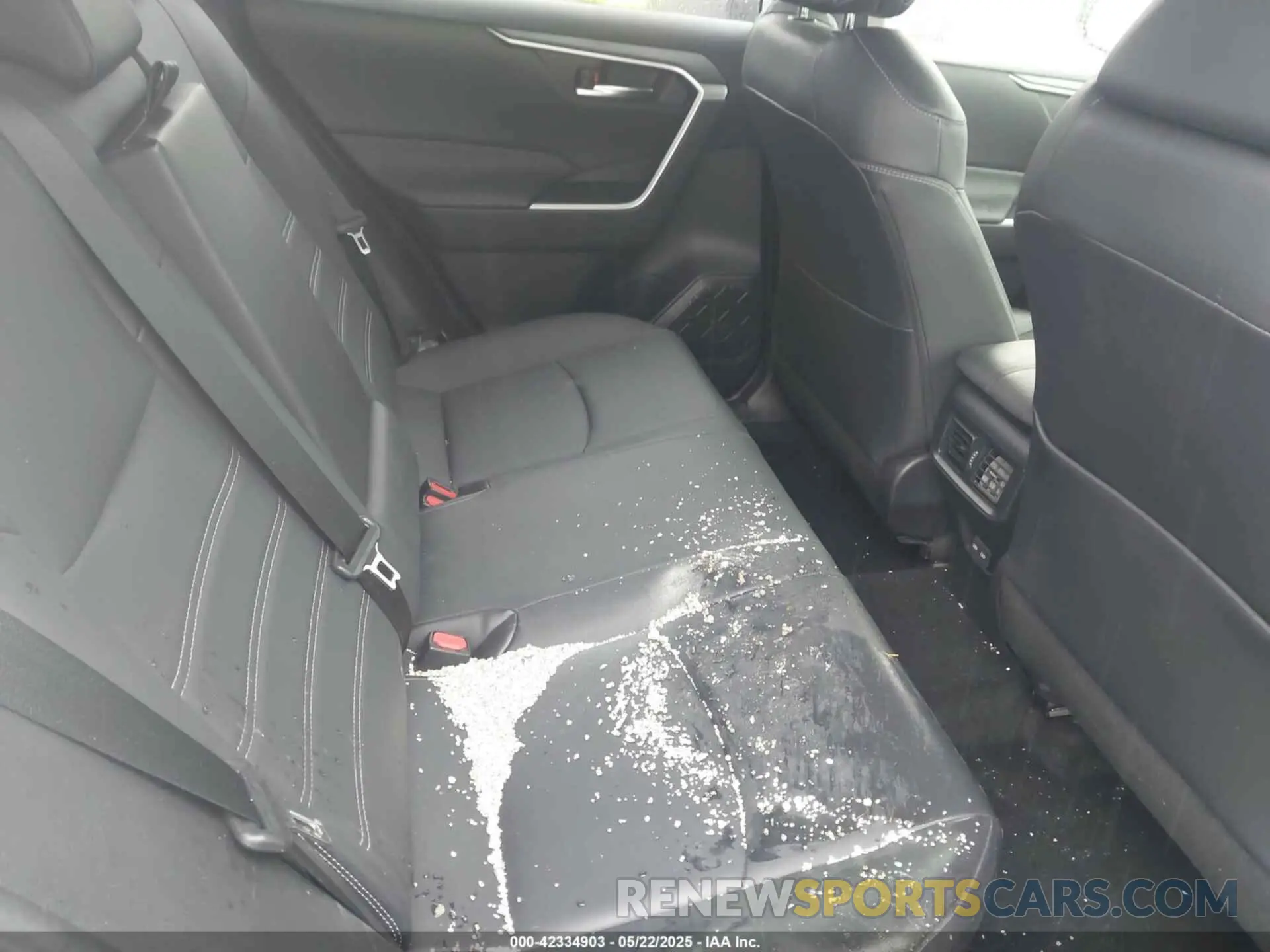 8 Photograph of a damaged car JTMB6RFV3PD546700 TOYOTA RAV4 HYBRID 2023