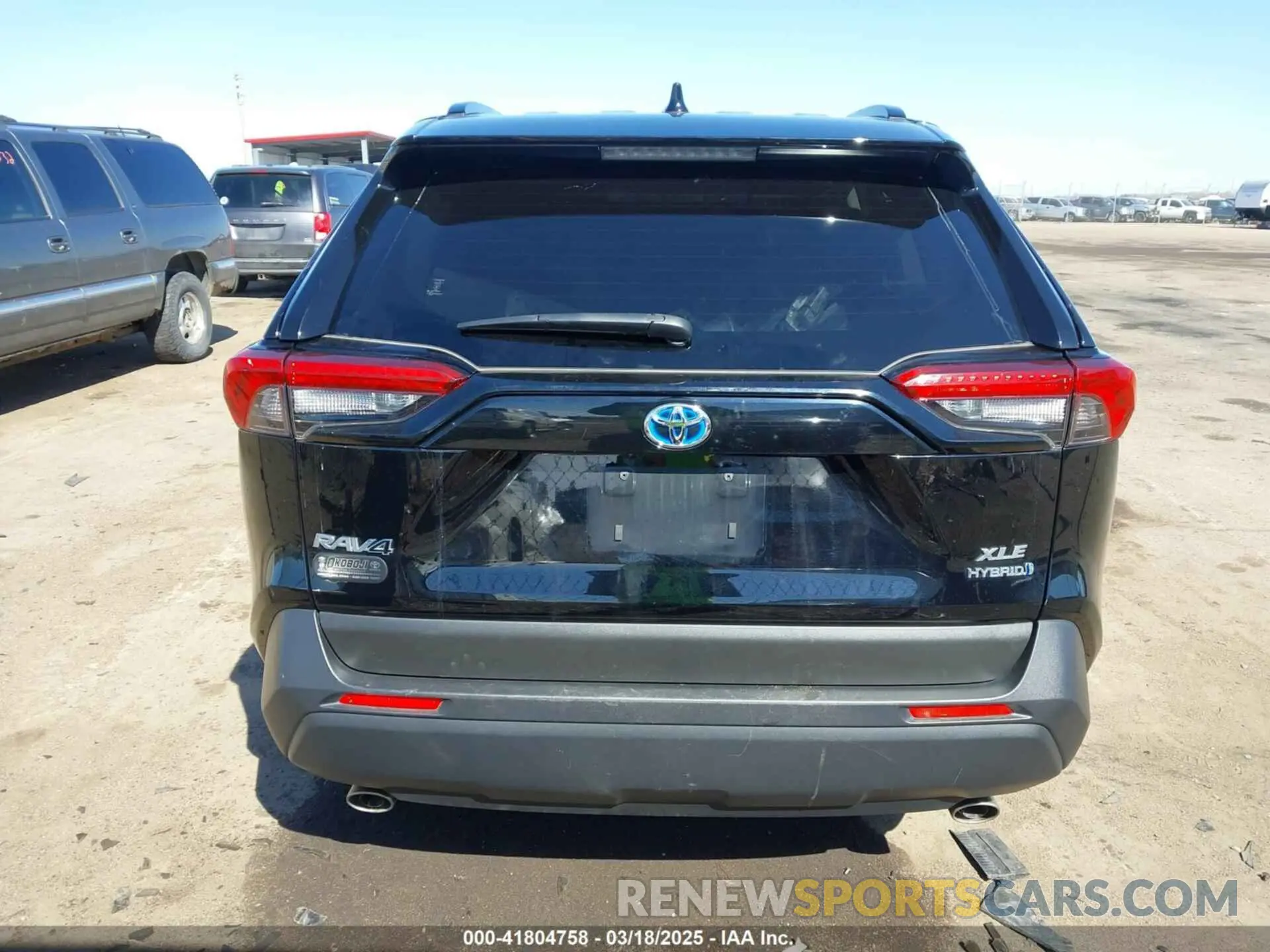 17 Photograph of a damaged car JTMB6RFV4PD082171 TOYOTA RAV4 HYBRID 2023