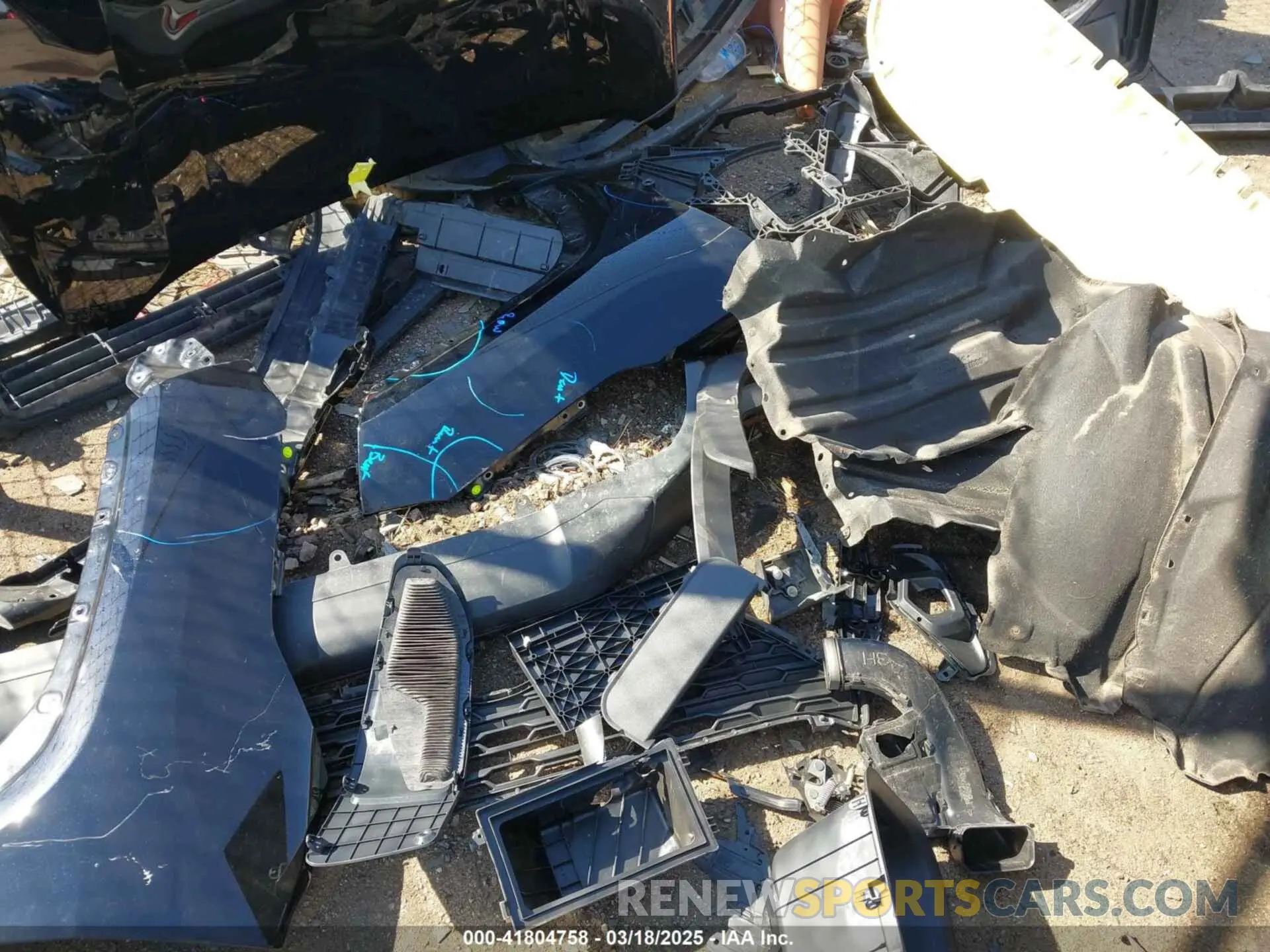 18 Photograph of a damaged car JTMB6RFV4PD082171 TOYOTA RAV4 HYBRID 2023