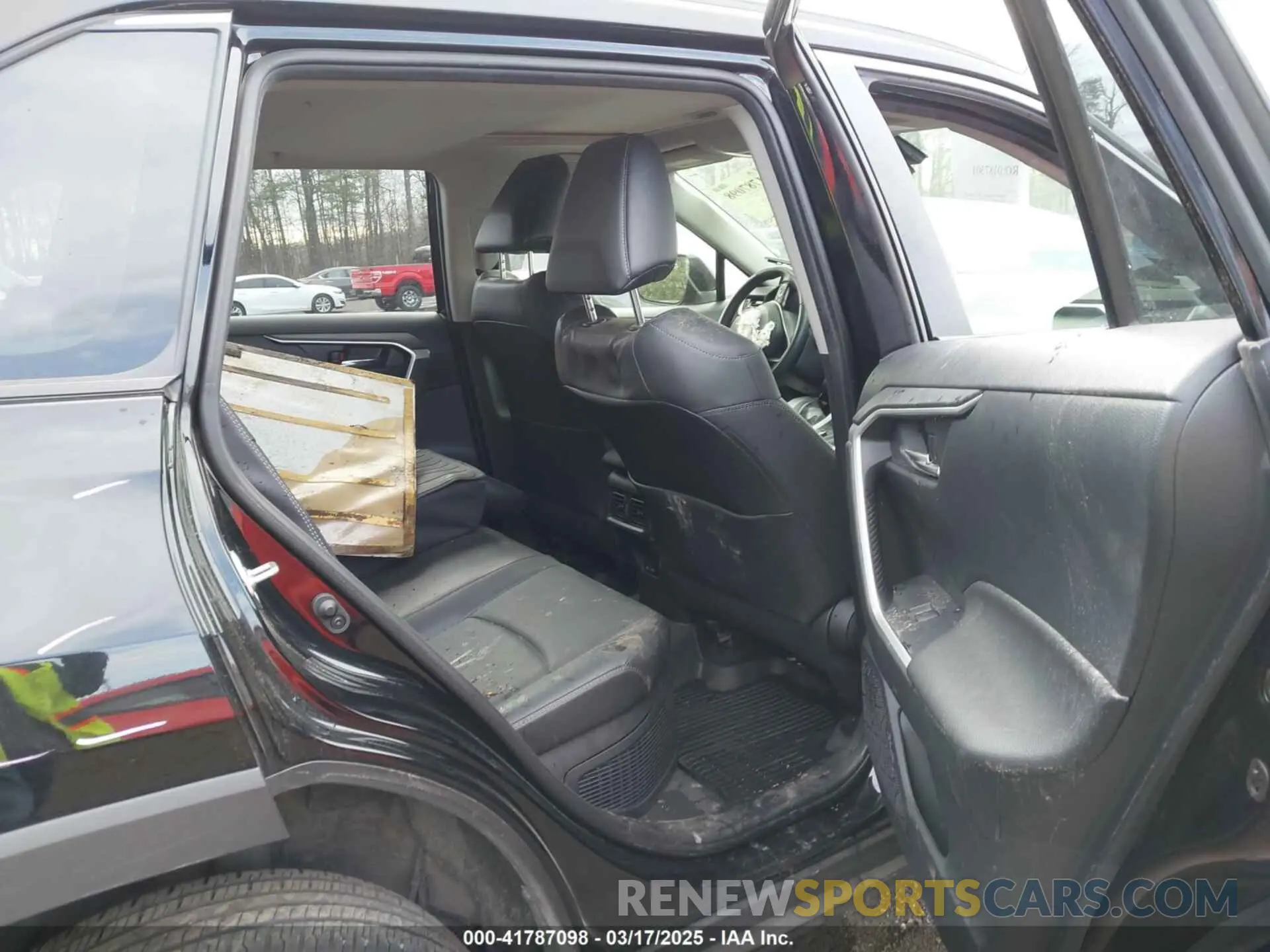 8 Photograph of a damaged car JTMB6RFV5PD115565 TOYOTA RAV4 HYBRID 2023