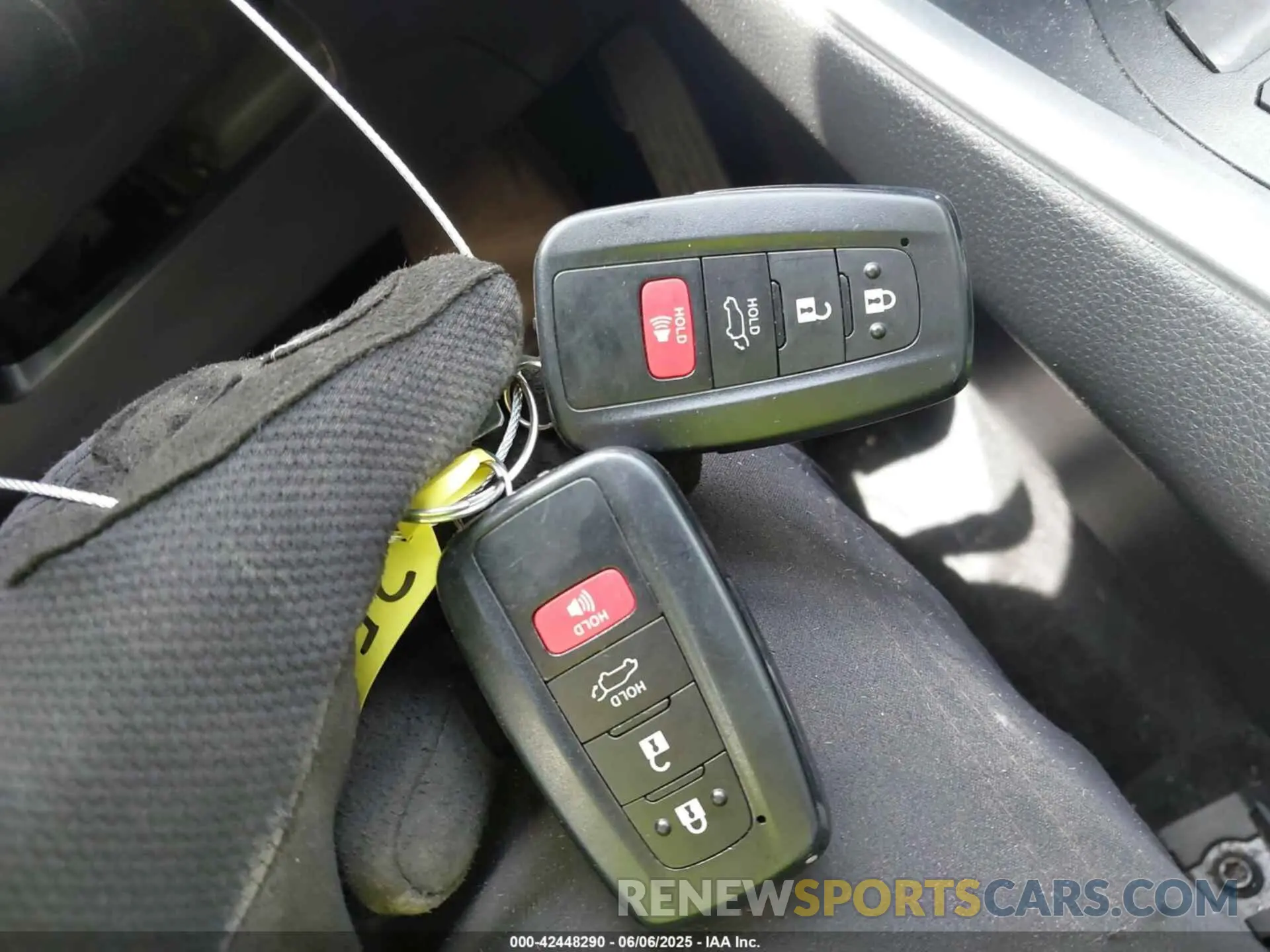 11 Photograph of a damaged car JTMB6RFV6PD079532 TOYOTA RAV4 HYBRID 2023