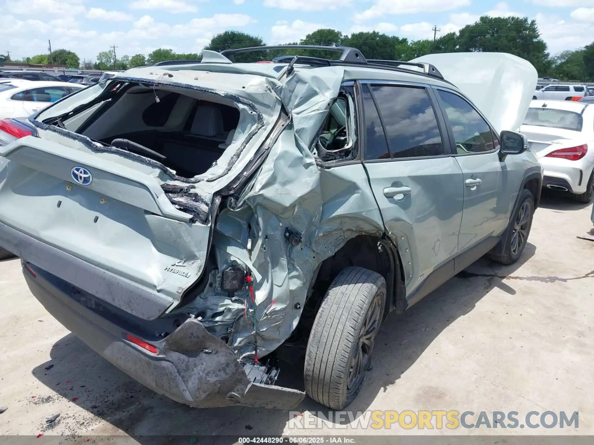 6 Photograph of a damaged car JTMB6RFV6PD079532 TOYOTA RAV4 HYBRID 2023