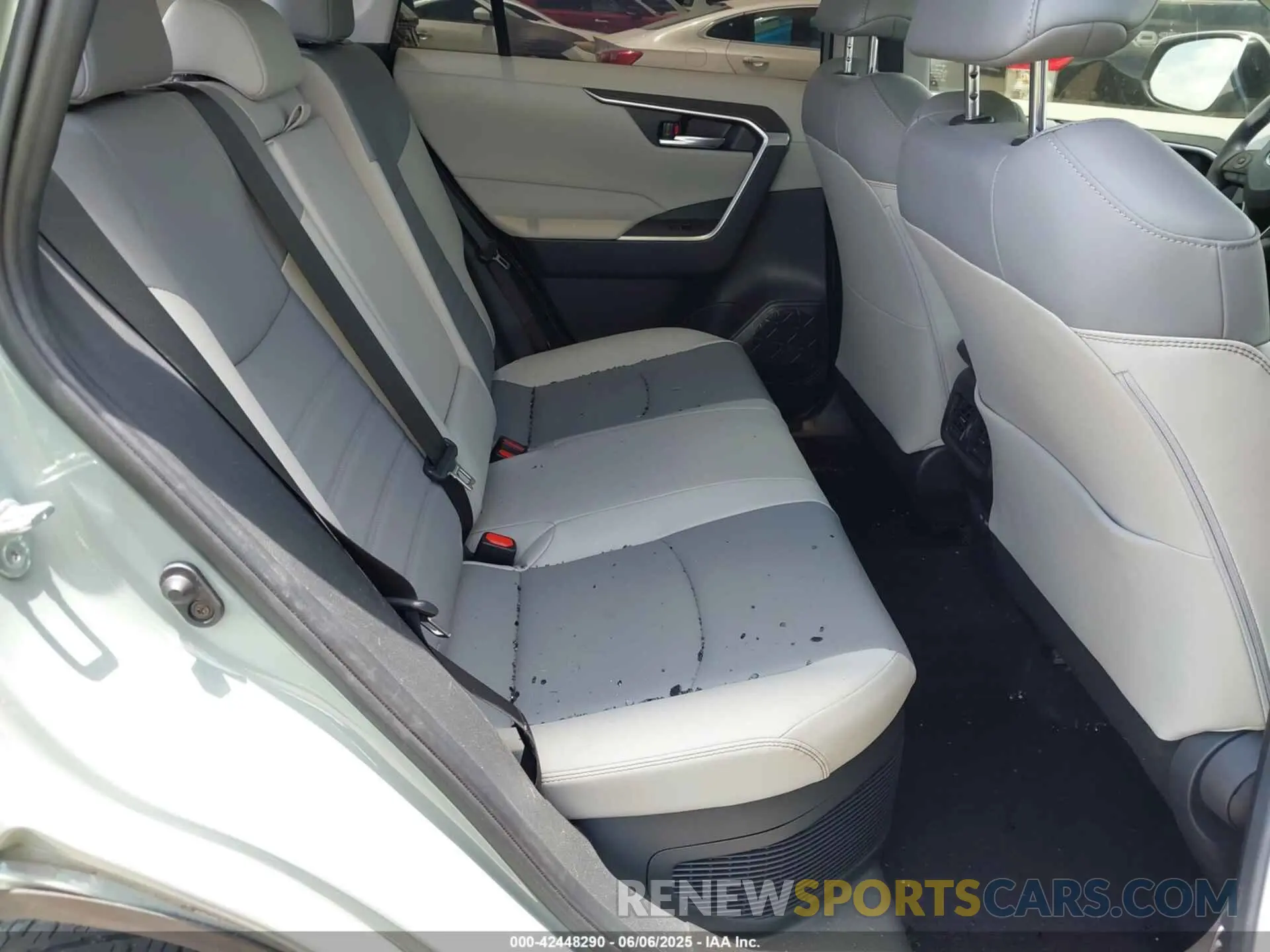 8 Photograph of a damaged car JTMB6RFV6PD079532 TOYOTA RAV4 HYBRID 2023
