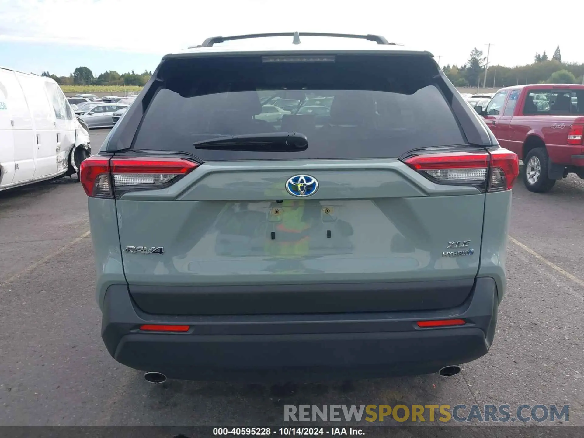 15 Photograph of a damaged car JTMB6RFV8PD111333 TOYOTA RAV4 HYBRID 2023