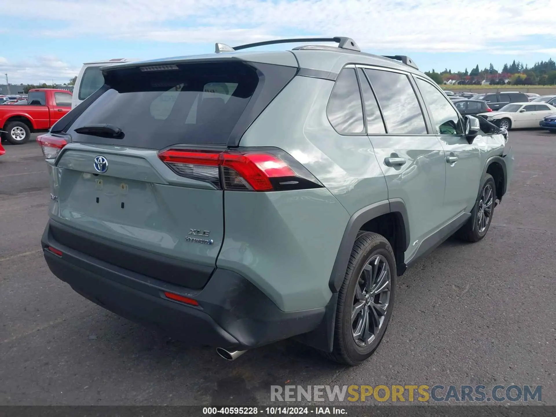 4 Photograph of a damaged car JTMB6RFV8PD111333 TOYOTA RAV4 HYBRID 2023