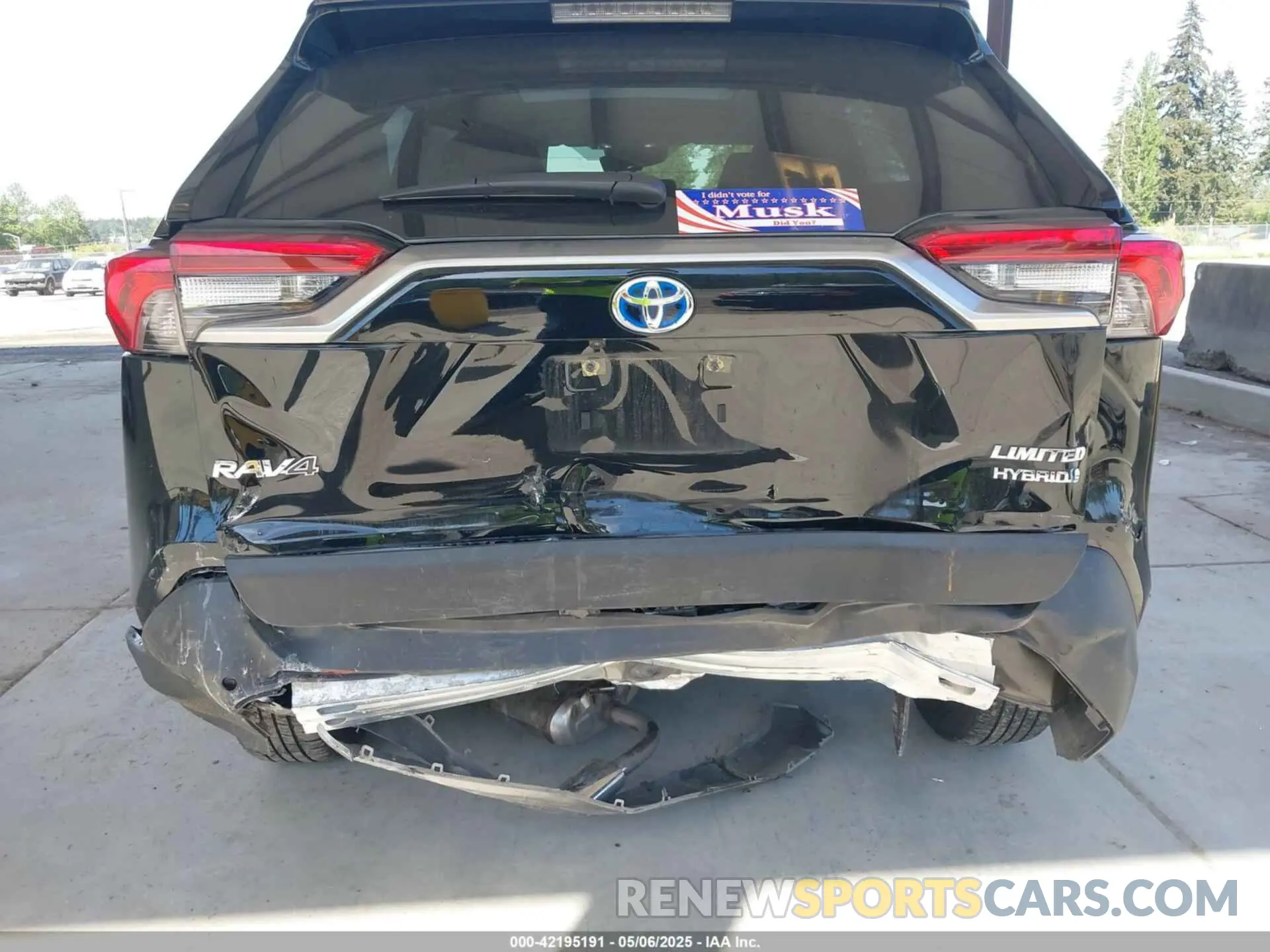 6 Photograph of a damaged car JTMD6RFV2PD115516 TOYOTA RAV4 HYBRID 2023