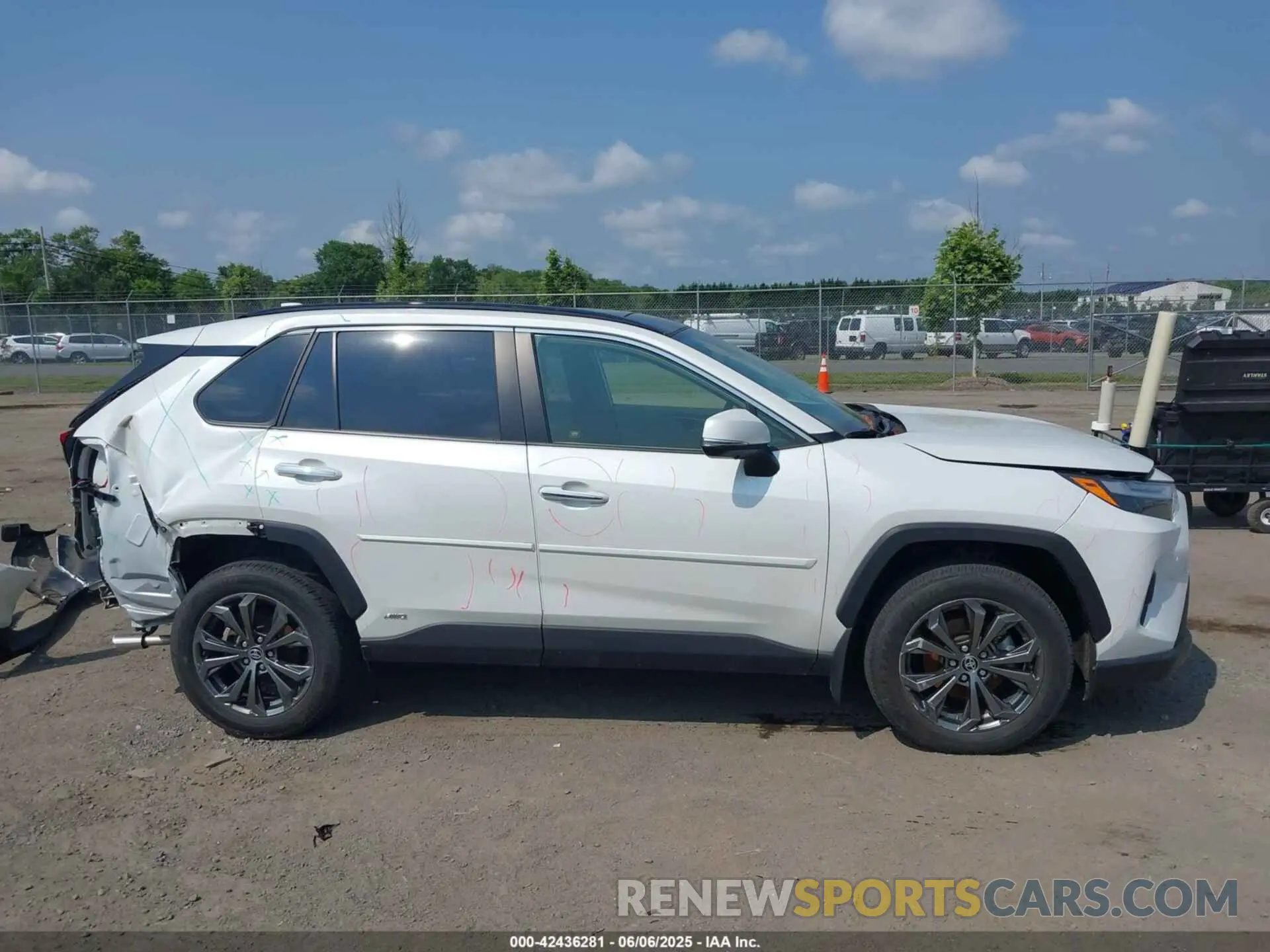 13 Photograph of a damaged car JTMD6RFV2PD547202 TOYOTA RAV4 HYBRID 2023