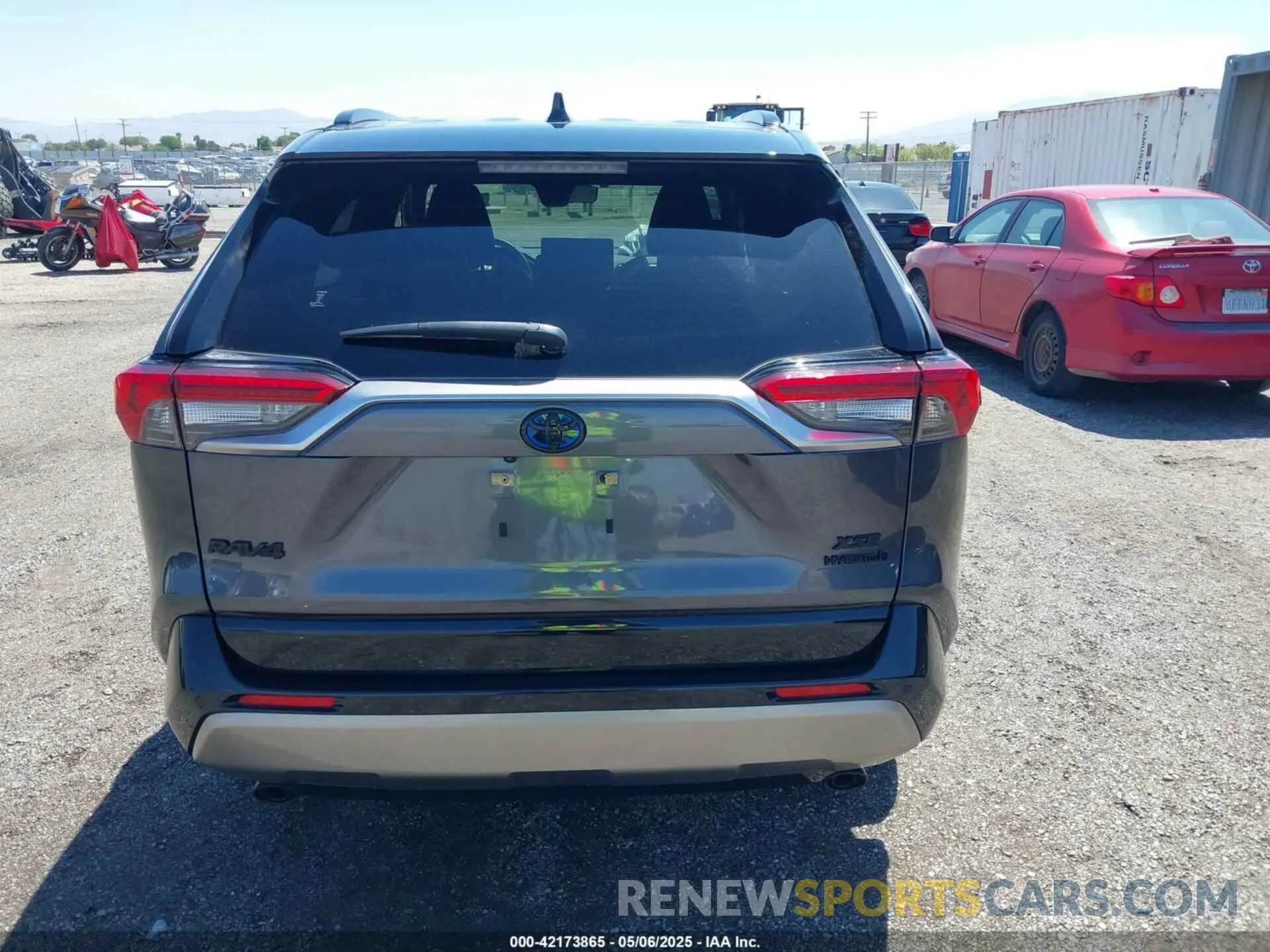 16 Photograph of a damaged car JTME6RFV2PJ037308 TOYOTA RAV4 HYBRID 2023