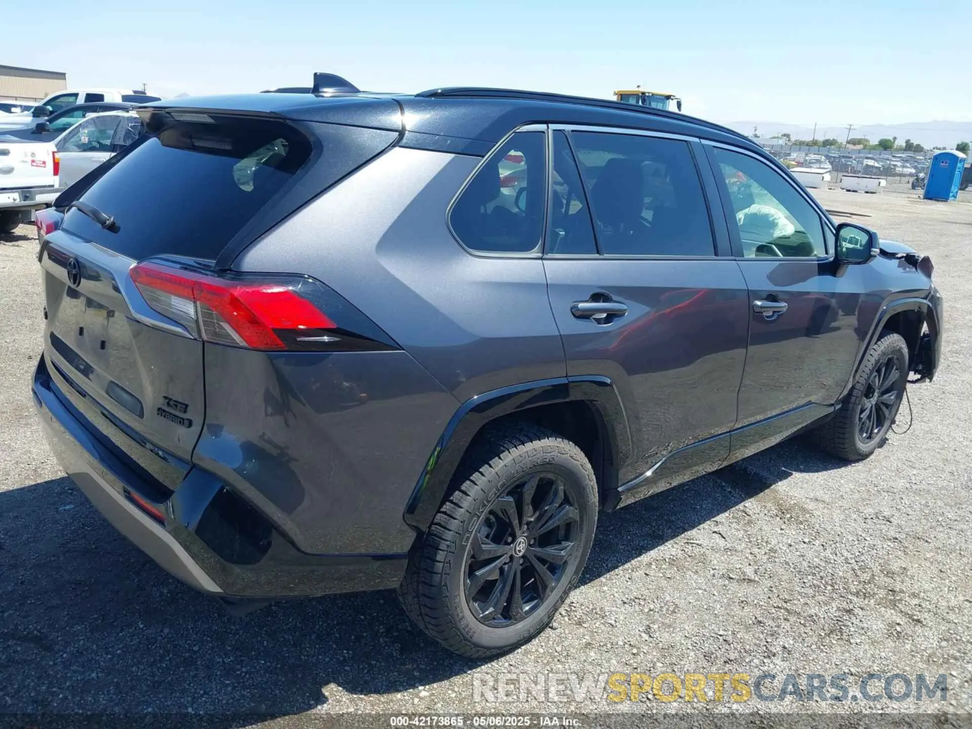 4 Photograph of a damaged car JTME6RFV2PJ037308 TOYOTA RAV4 HYBRID 2023