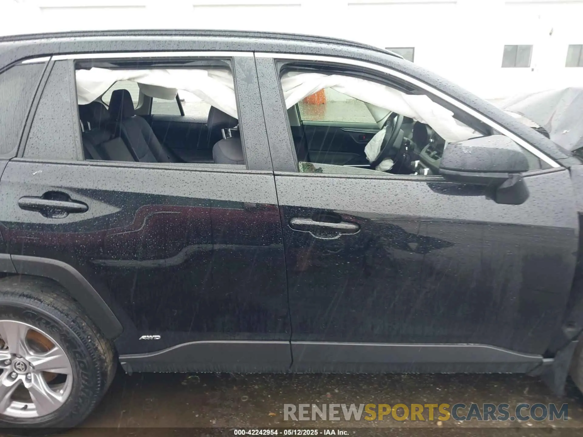 14 Photograph of a damaged car JTMLWRFV1PD207745 TOYOTA RAV4 HYBRID 2023