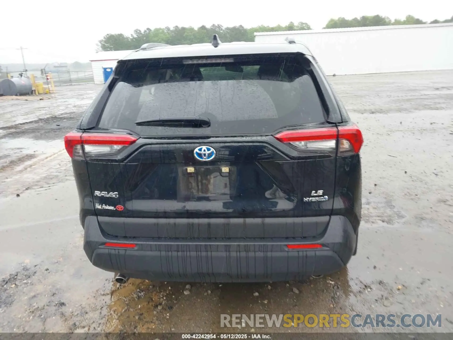 17 Photograph of a damaged car JTMLWRFV1PD207745 TOYOTA RAV4 HYBRID 2023
