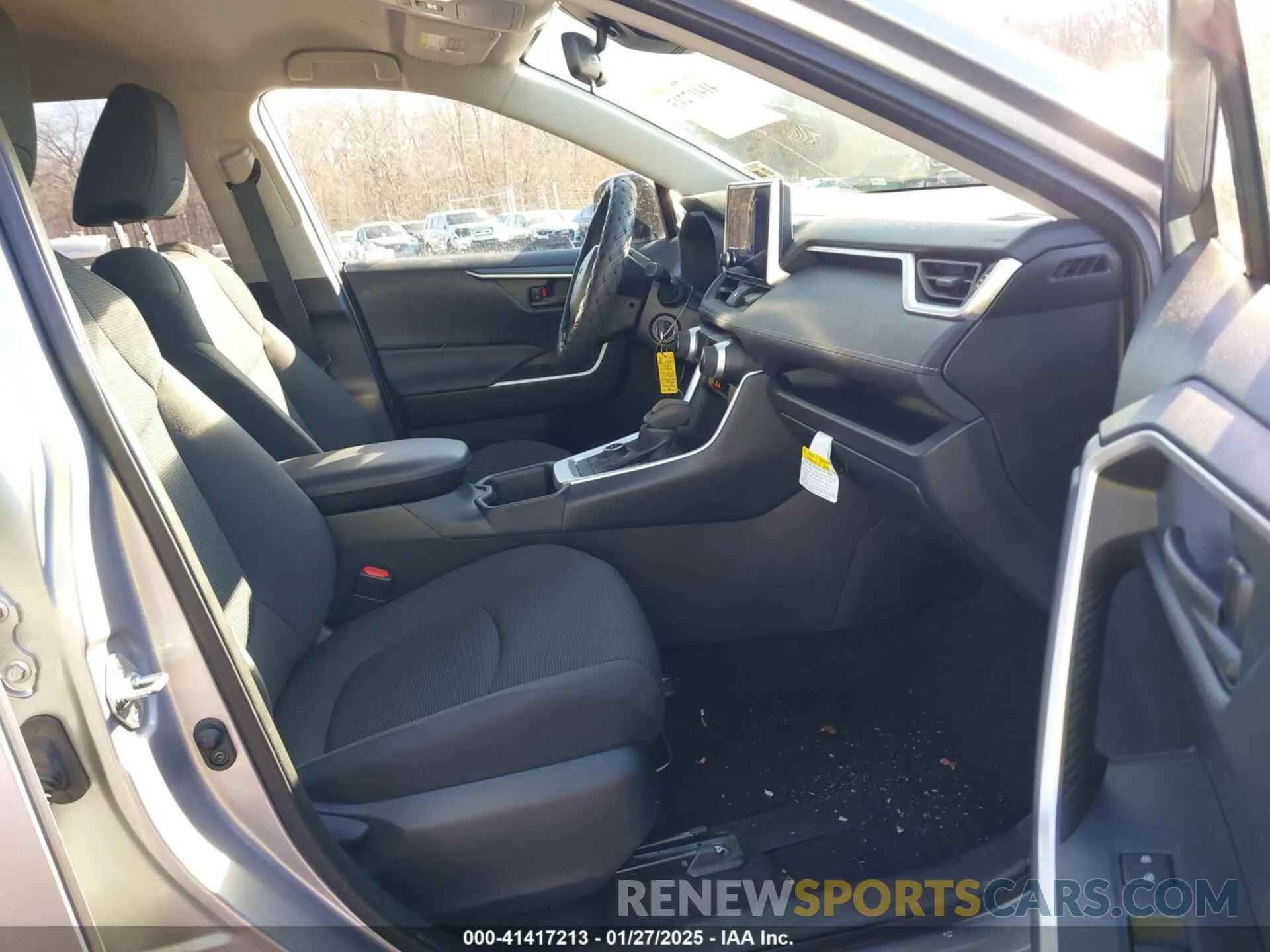 5 Photograph of a damaged car JTMMWRFV6PD186024 TOYOTA RAV4 HYBRID 2023