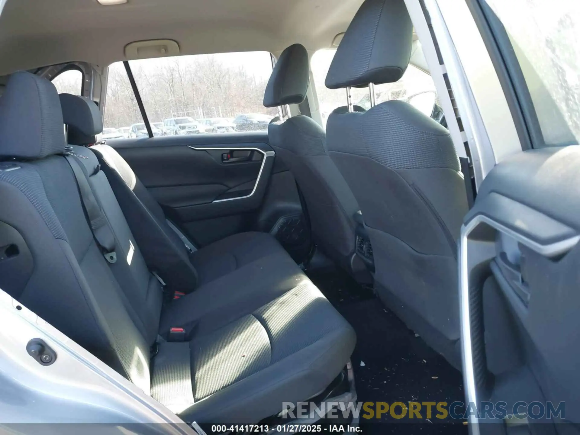 8 Photograph of a damaged car JTMMWRFV6PD186024 TOYOTA RAV4 HYBRID 2023