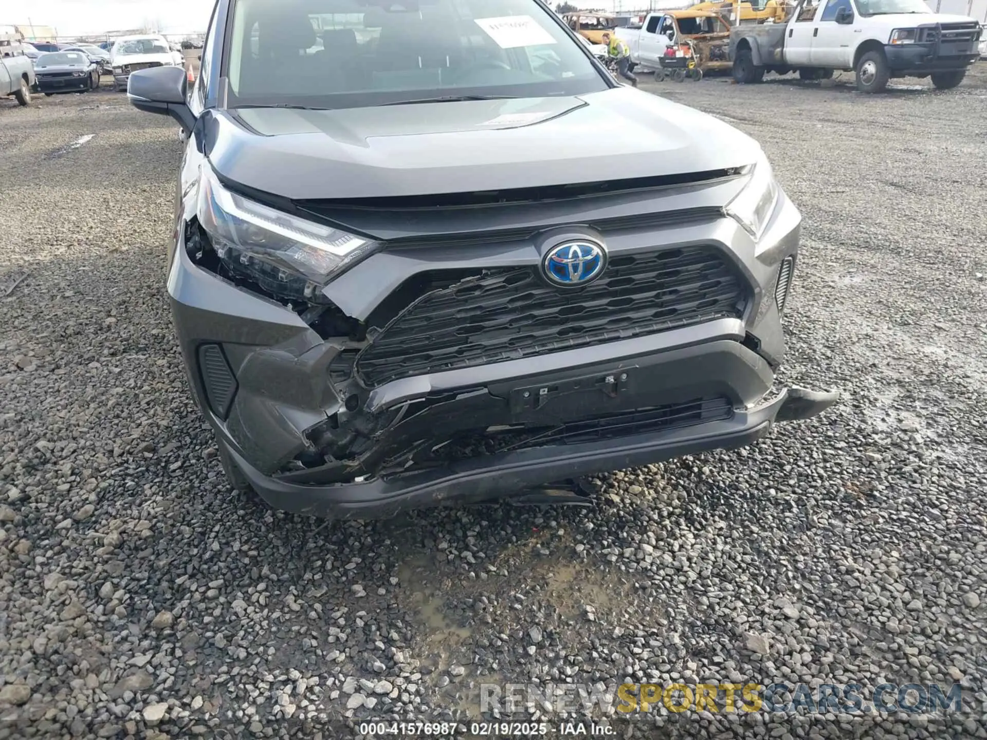 17 Photograph of a damaged car JTMRWRFV2PD201561 TOYOTA RAV4 HYBRID 2023