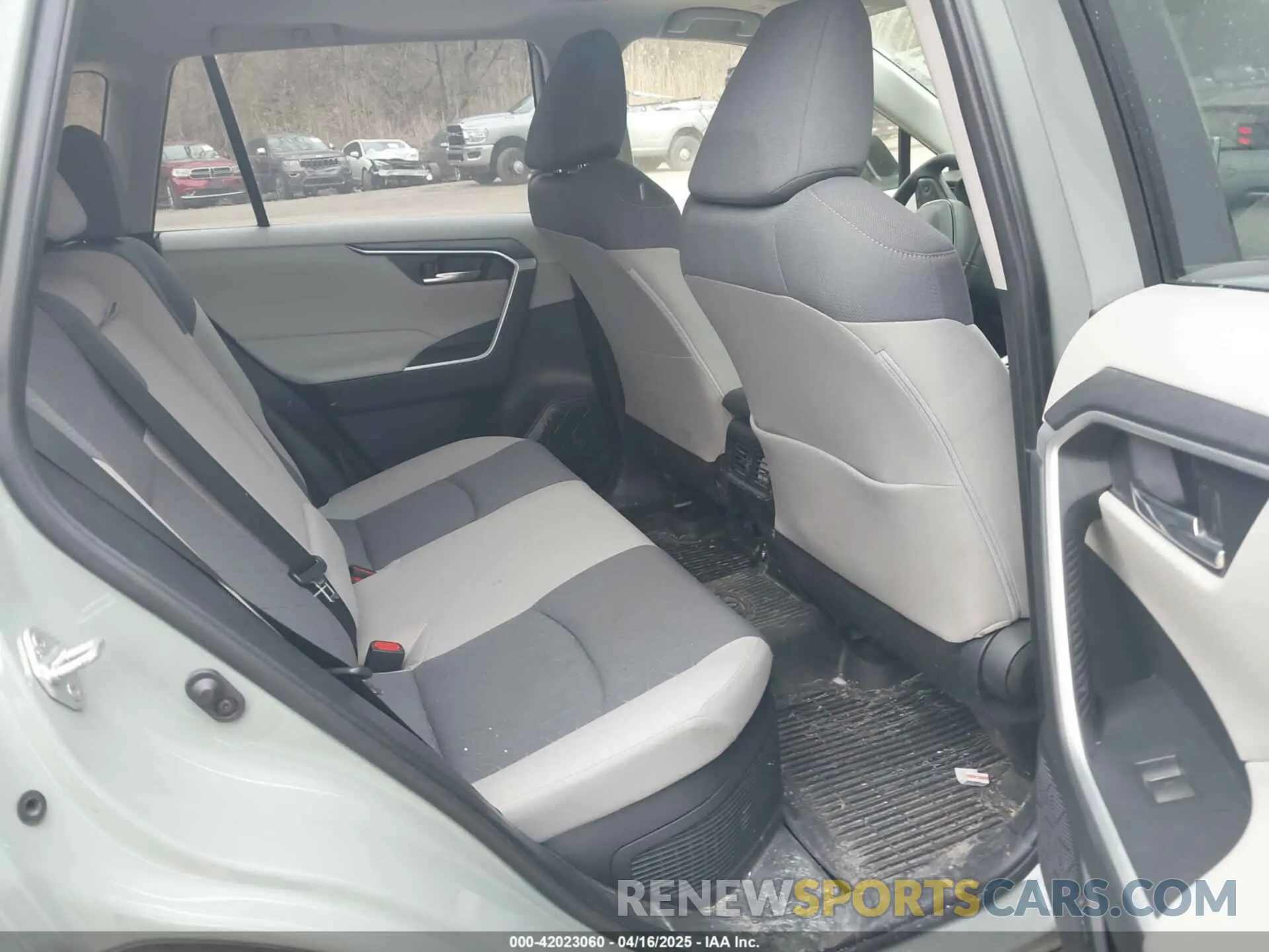 8 Photograph of a damaged car JTMRWRFV3PD189212 TOYOTA RAV4 HYBRID 2023