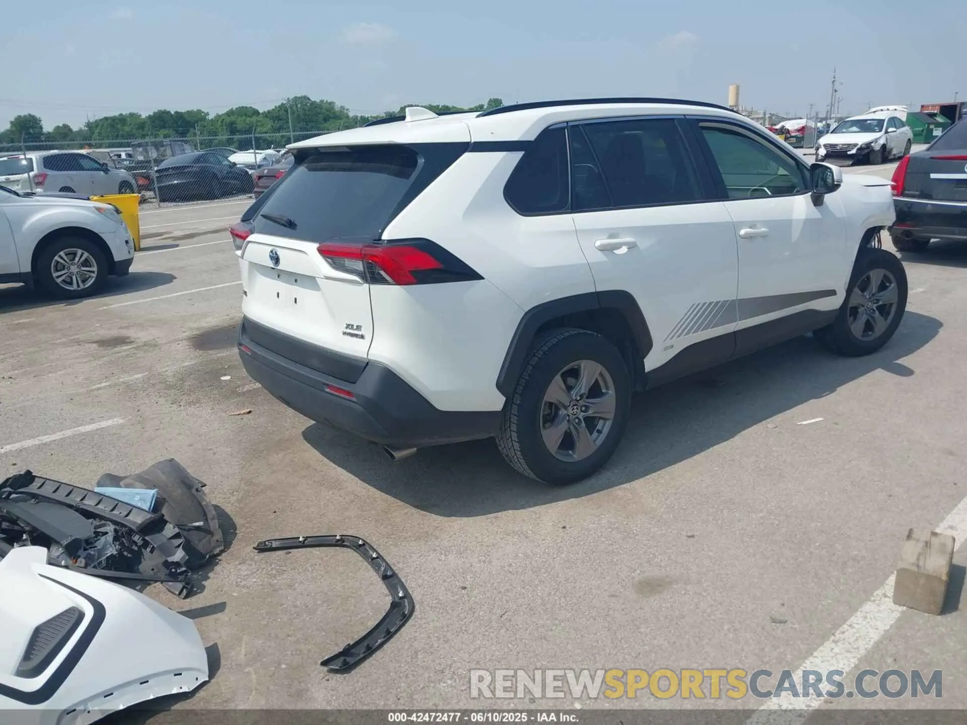 4 Photograph of a damaged car JTMRWRFV3PD193437 TOYOTA RAV4 HYBRID 2023