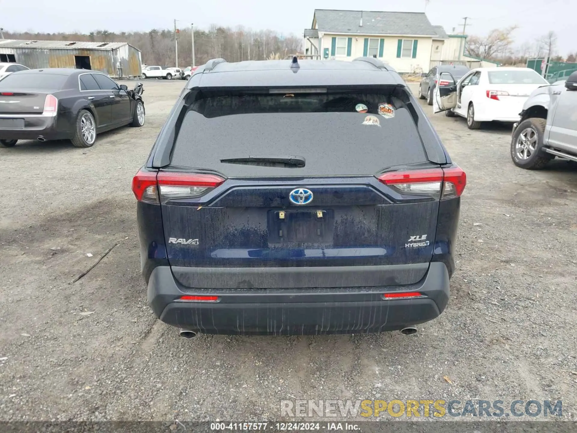 17 Photograph of a damaged car JTMRWRFV9PD191000 TOYOTA RAV4 HYBRID 2023
