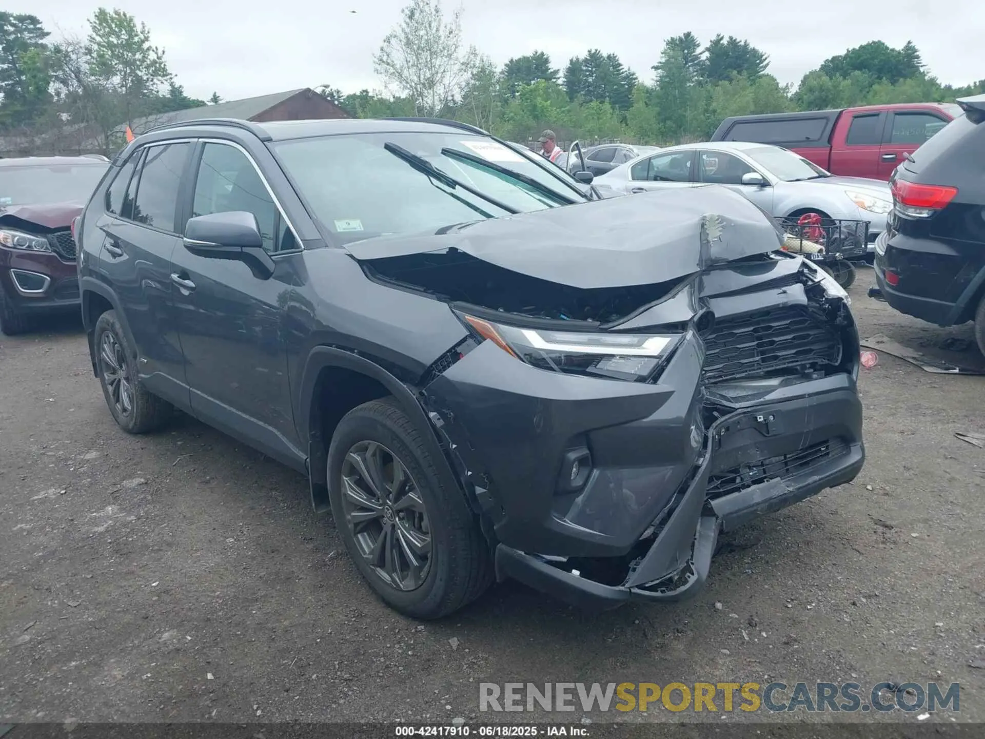 1 Photograph of a damaged car 2T3B6RFV1RW077600 TOYOTA RAV4 HYBRID 2024