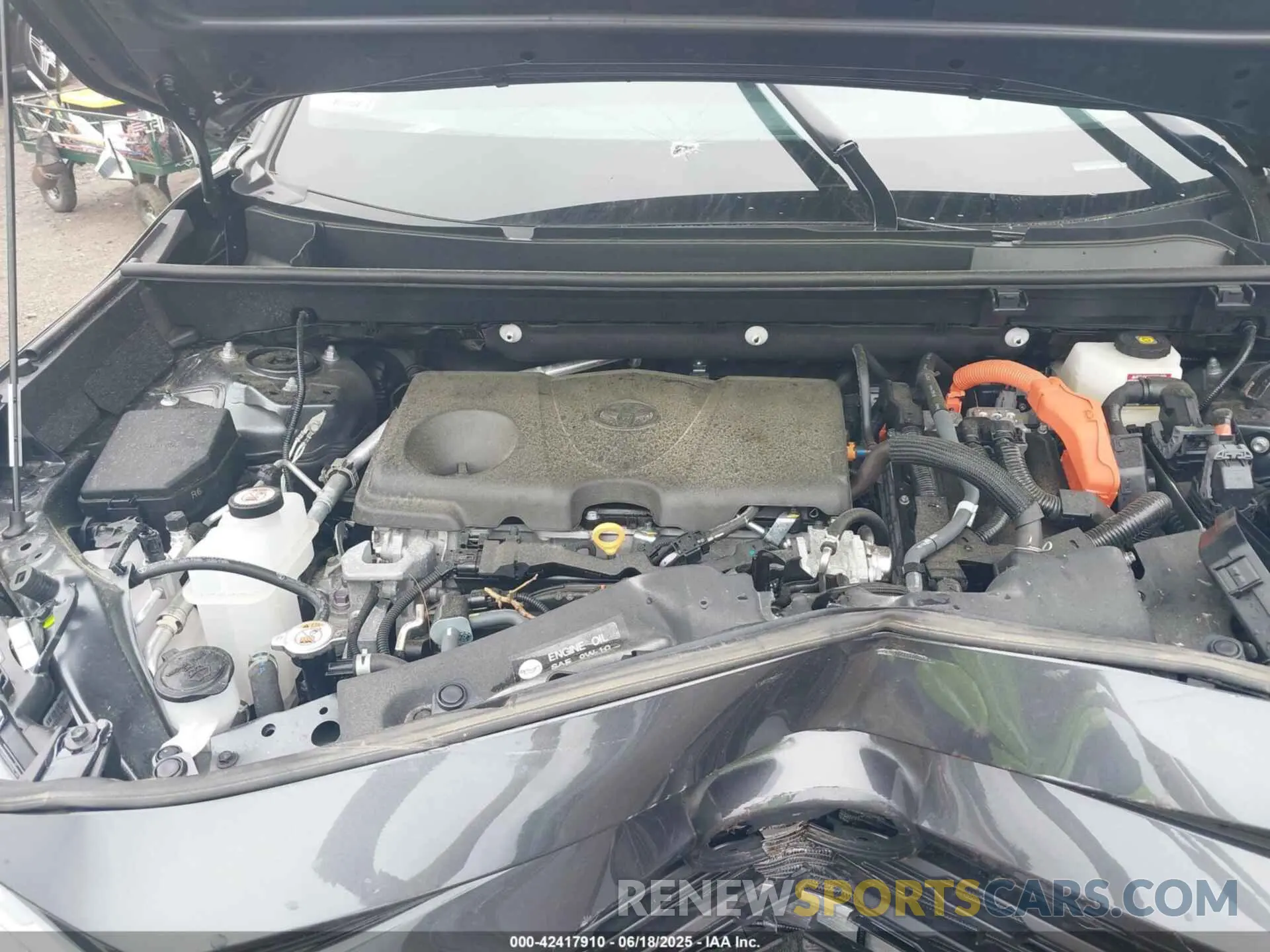 10 Photograph of a damaged car 2T3B6RFV1RW077600 TOYOTA RAV4 HYBRID 2024