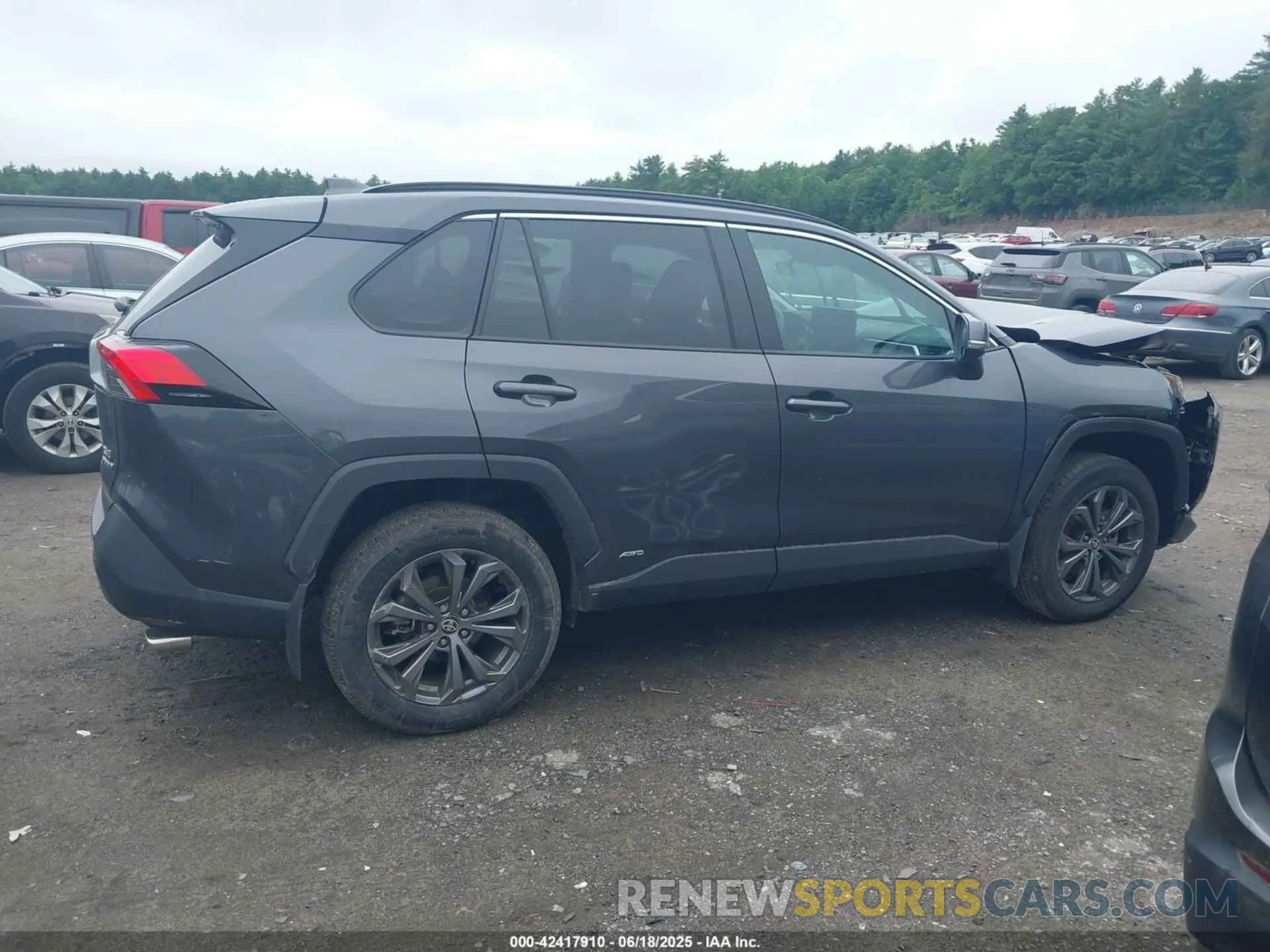 12 Photograph of a damaged car 2T3B6RFV1RW077600 TOYOTA RAV4 HYBRID 2024