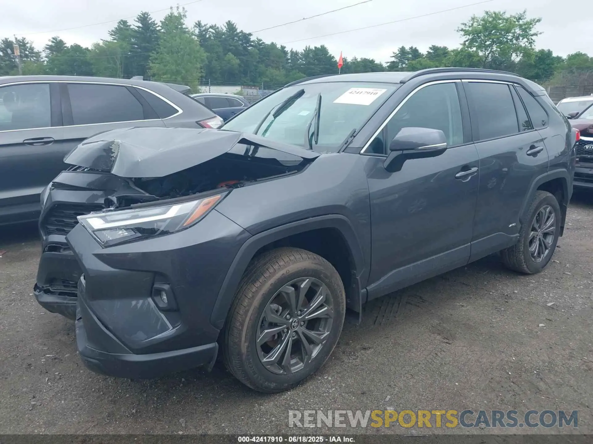 2 Photograph of a damaged car 2T3B6RFV1RW077600 TOYOTA RAV4 HYBRID 2024