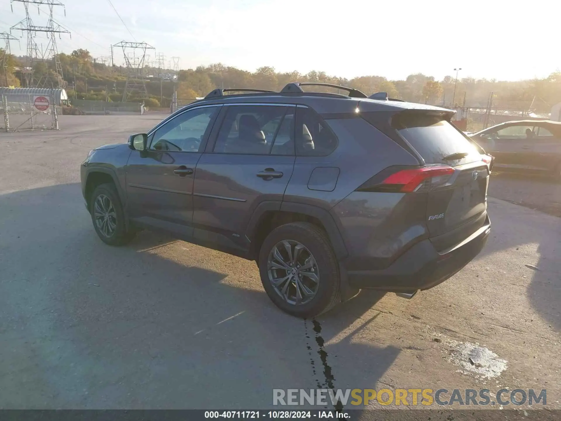 3 Photograph of a damaged car 2T3B6RFV3RW047207 TOYOTA RAV4 HYBRID 2024