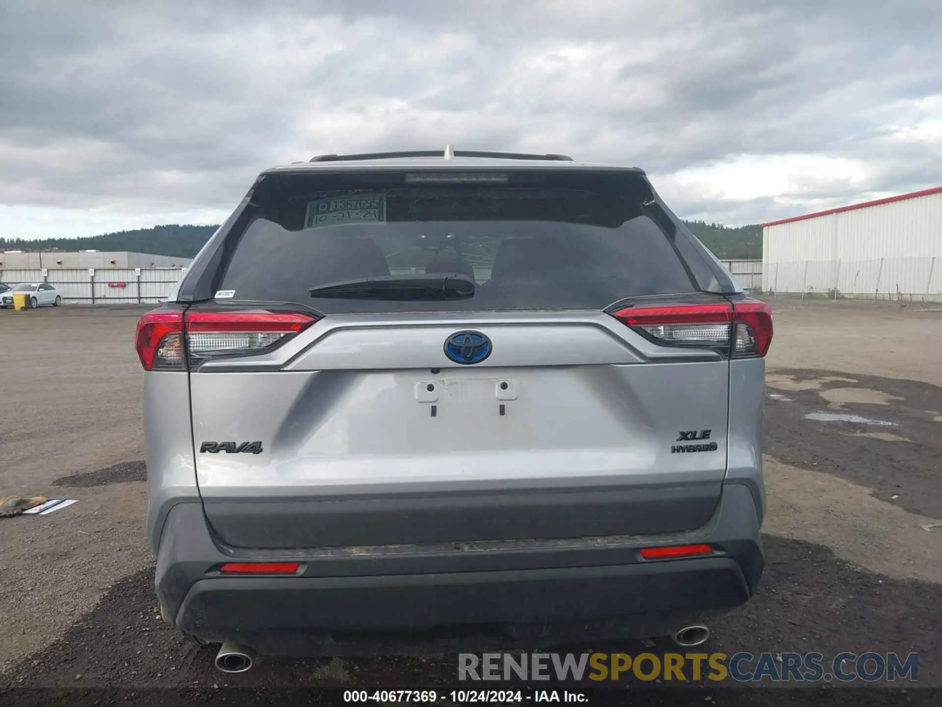 17 Photograph of a damaged car 2T3B6RFV3RW074116 TOYOTA RAV4 HYBRID 2024