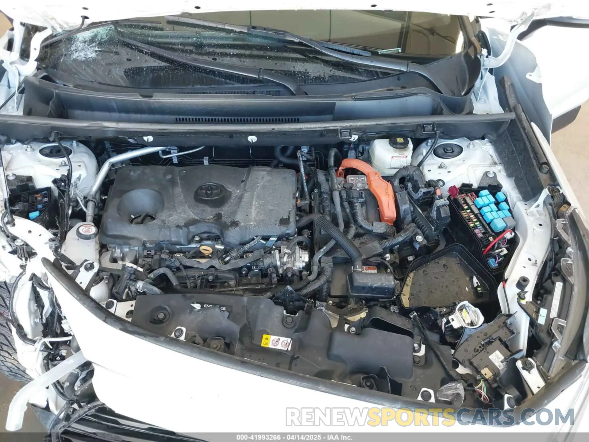 10 Photograph of a damaged car 2T3B6RFV5RW081035 TOYOTA RAV4 HYBRID 2024