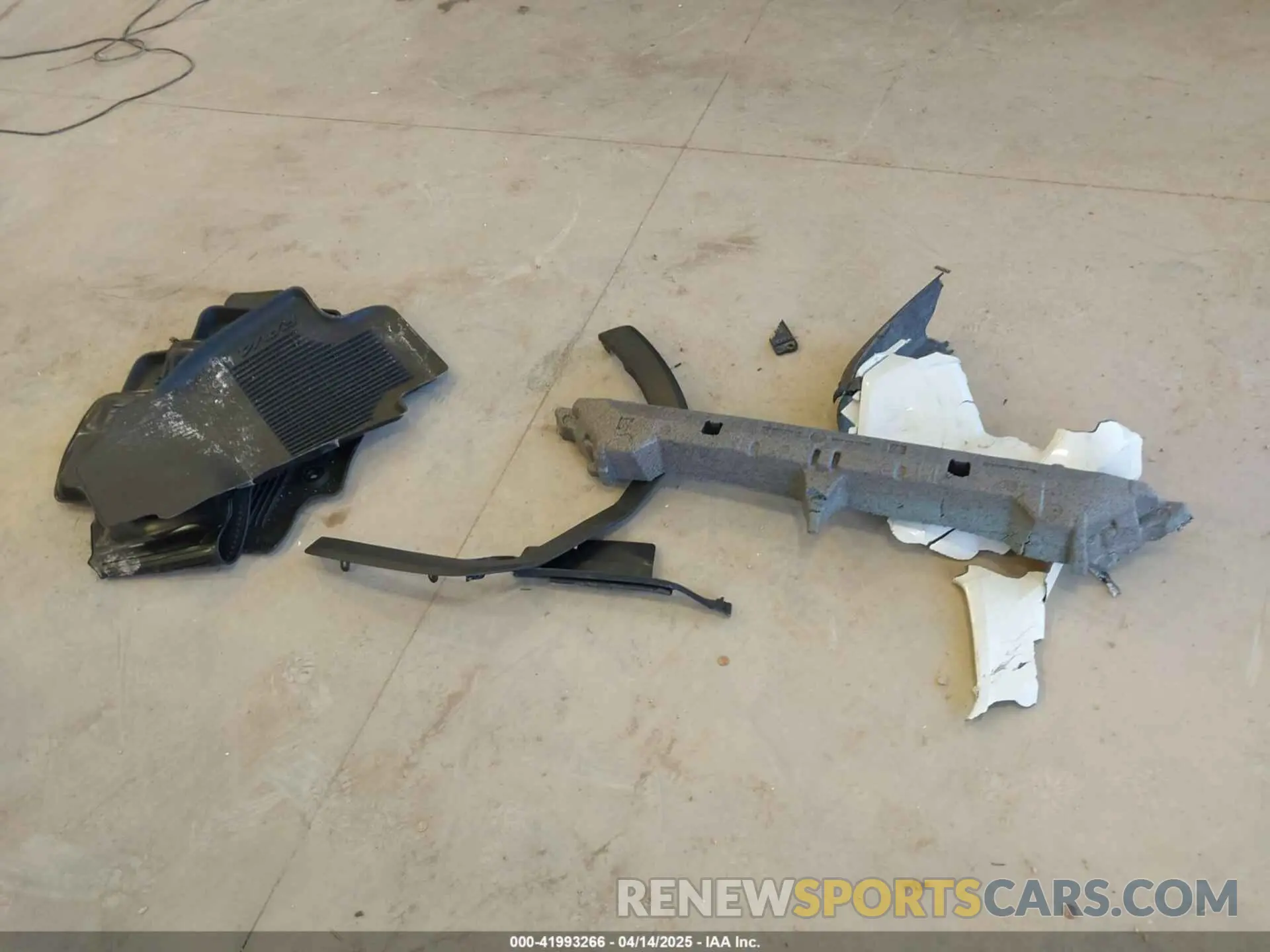 12 Photograph of a damaged car 2T3B6RFV5RW081035 TOYOTA RAV4 HYBRID 2024