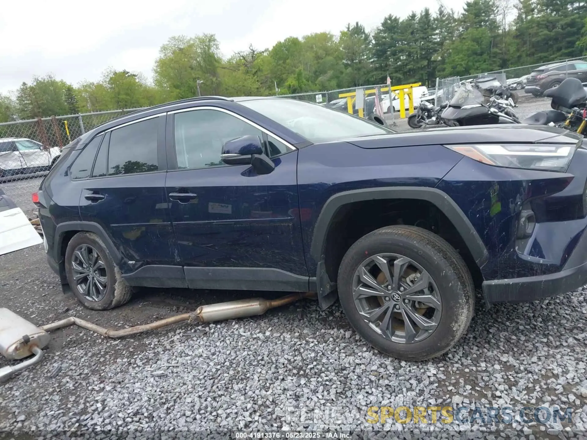 13 Photograph of a damaged car 2T3B6RFV6RW064860 TOYOTA RAV4 HYBRID 2024