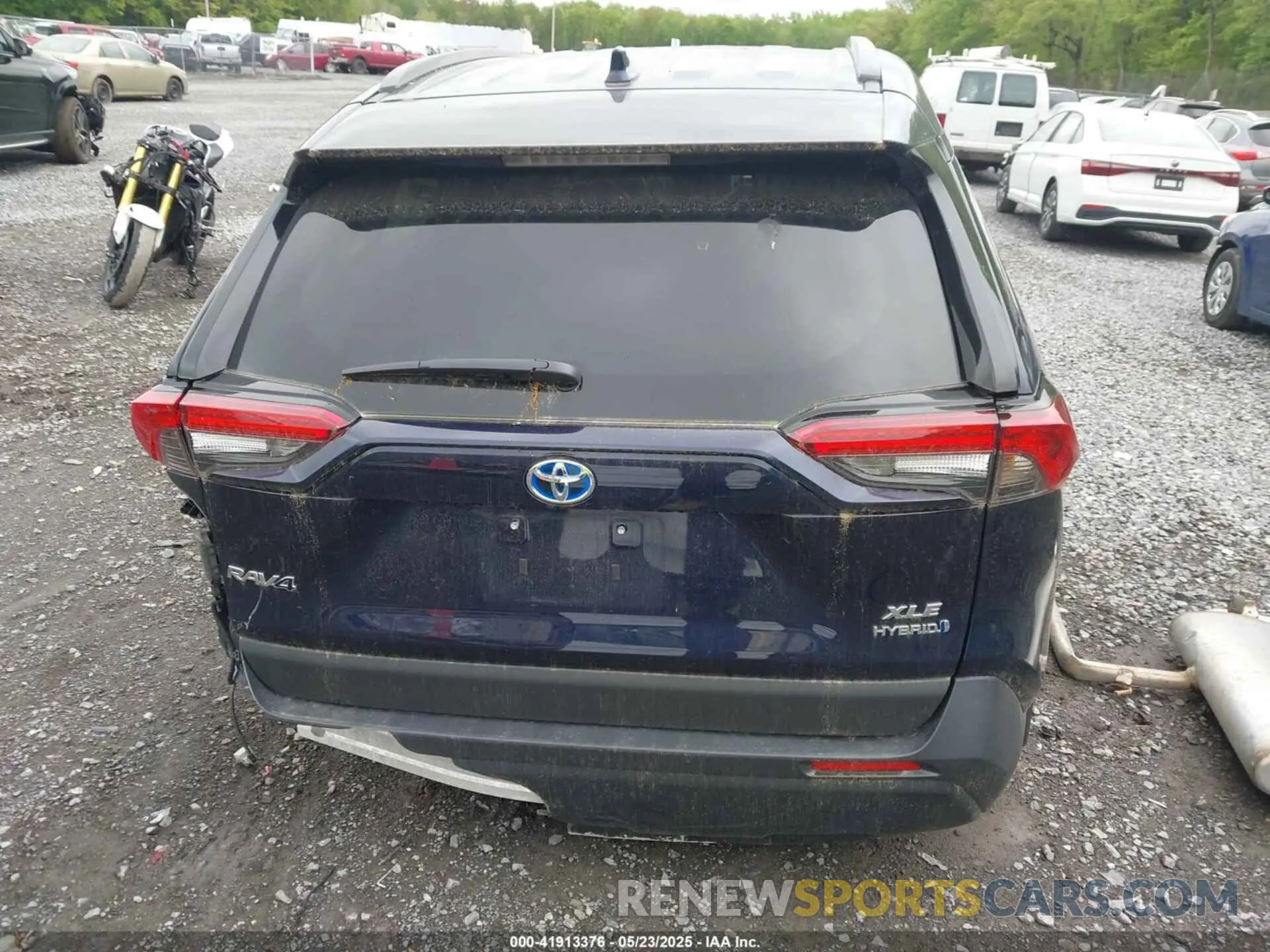 16 Photograph of a damaged car 2T3B6RFV6RW064860 TOYOTA RAV4 HYBRID 2024