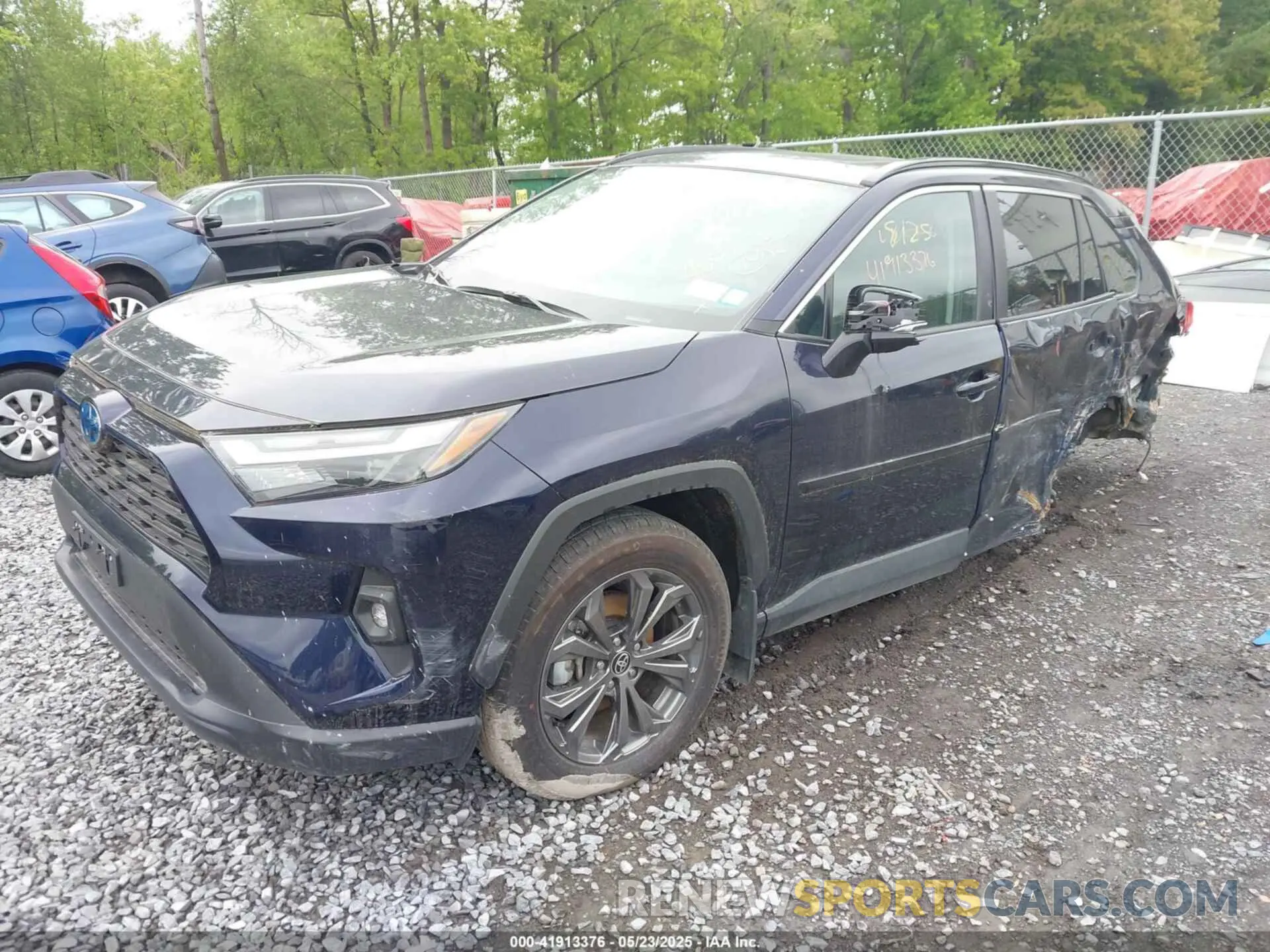 2 Photograph of a damaged car 2T3B6RFV6RW064860 TOYOTA RAV4 HYBRID 2024