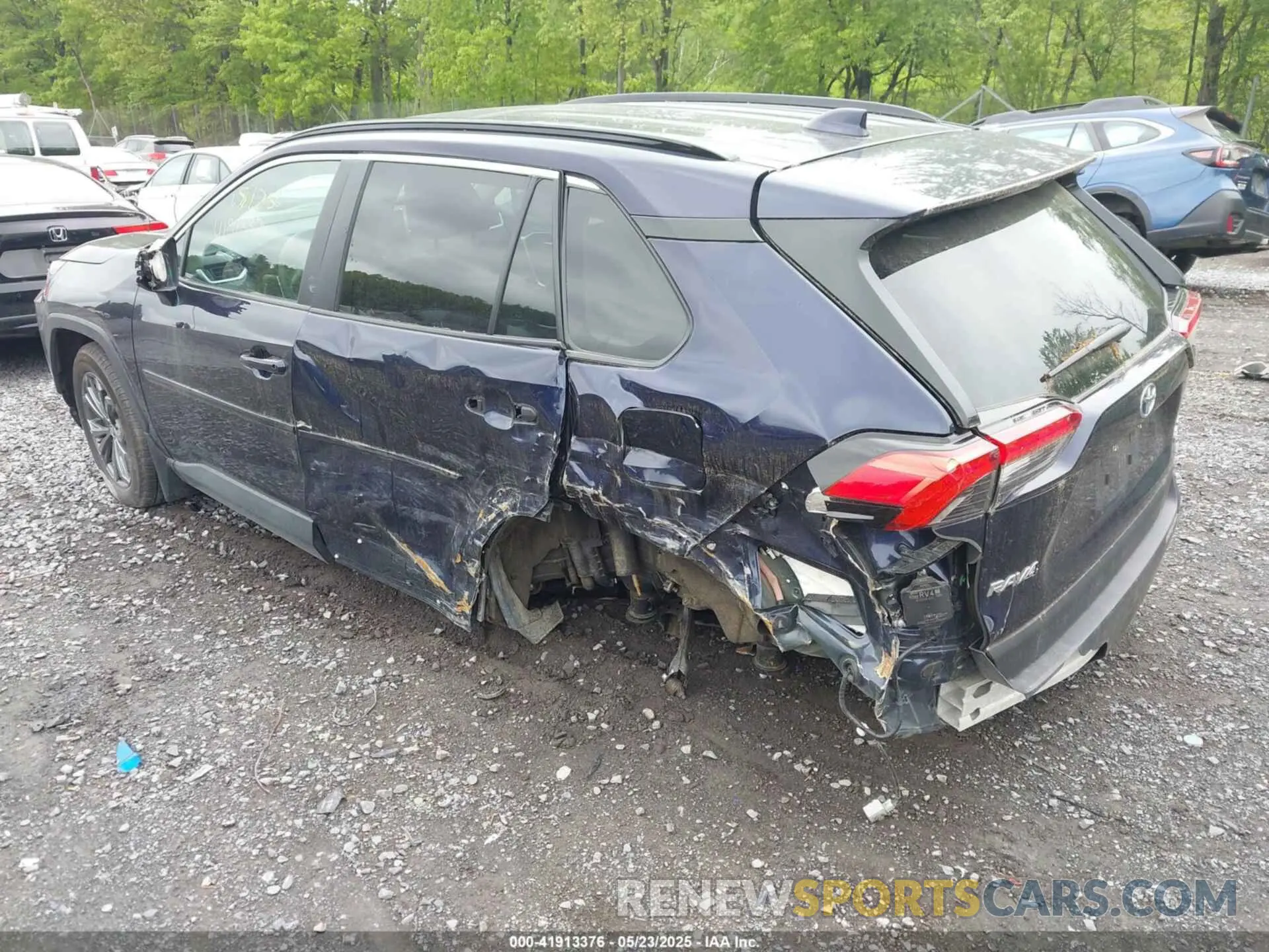 3 Photograph of a damaged car 2T3B6RFV6RW064860 TOYOTA RAV4 HYBRID 2024