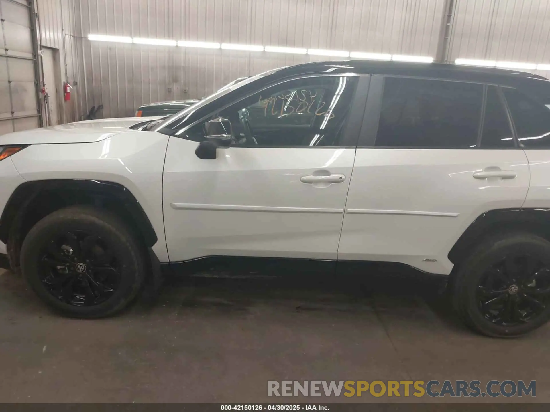 15 Photograph of a damaged car 2T3E6RFV3RW080544 TOYOTA RAV4 HYBRID 2024