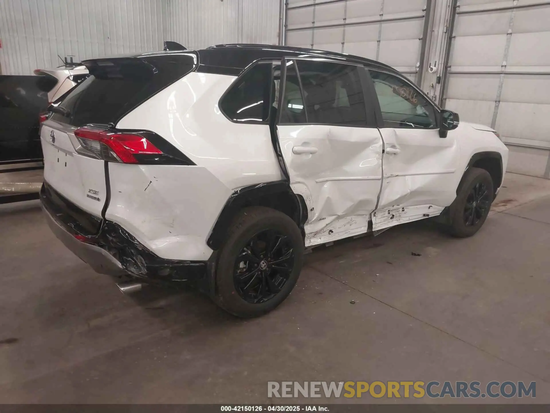 4 Photograph of a damaged car 2T3E6RFV3RW080544 TOYOTA RAV4 HYBRID 2024