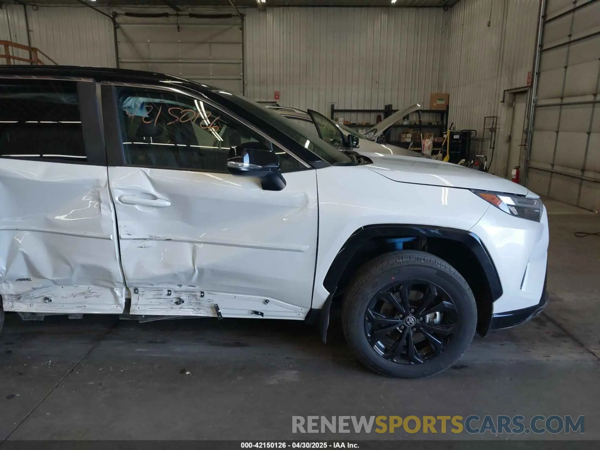 6 Photograph of a damaged car 2T3E6RFV3RW080544 TOYOTA RAV4 HYBRID 2024