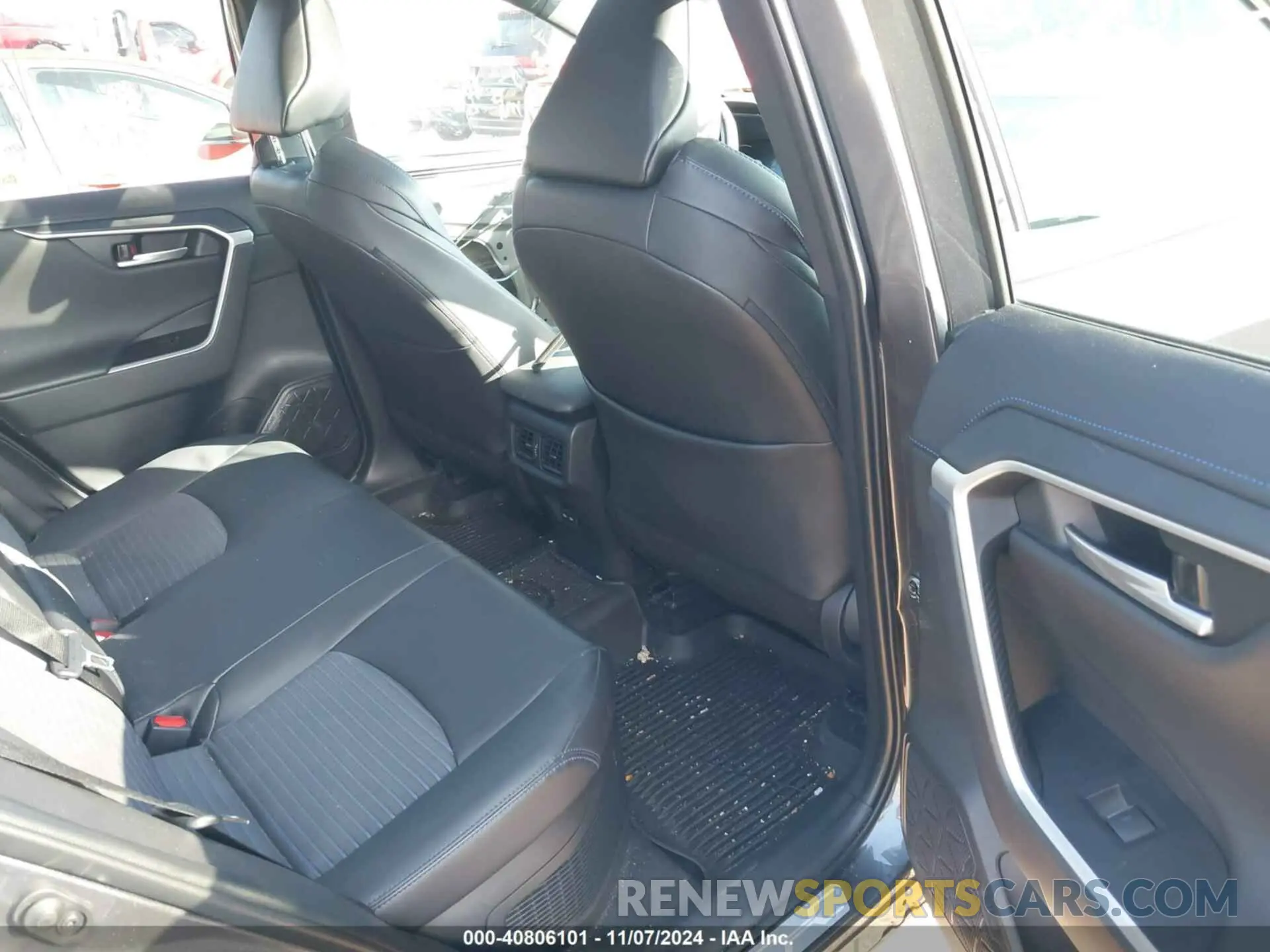8 Photograph of a damaged car 2T3E6RFV5RW048582 TOYOTA RAV4 HYBRID 2024