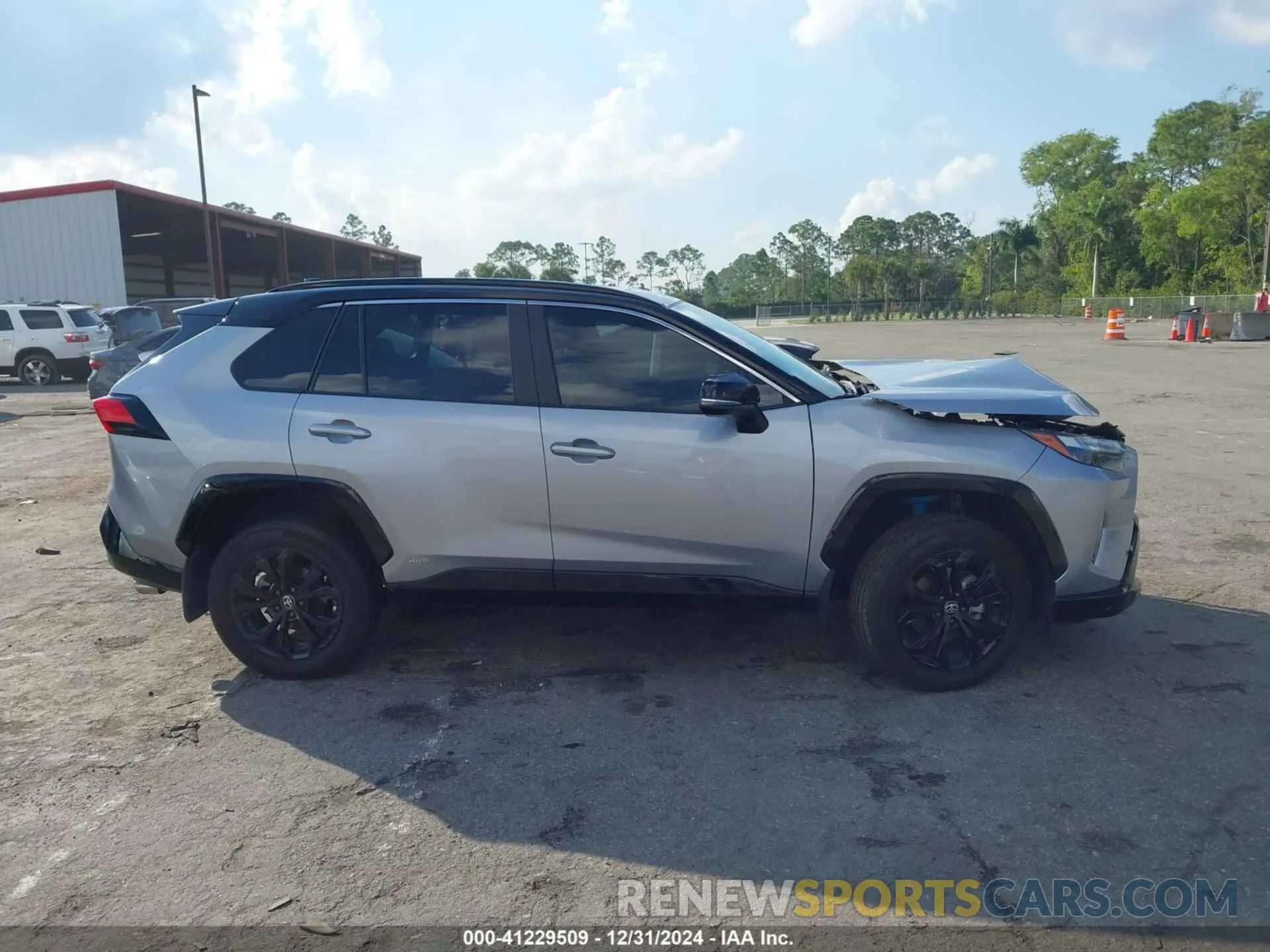 14 Photograph of a damaged car 2T3E6RFV7RW053105 TOYOTA RAV4 HYBRID 2024