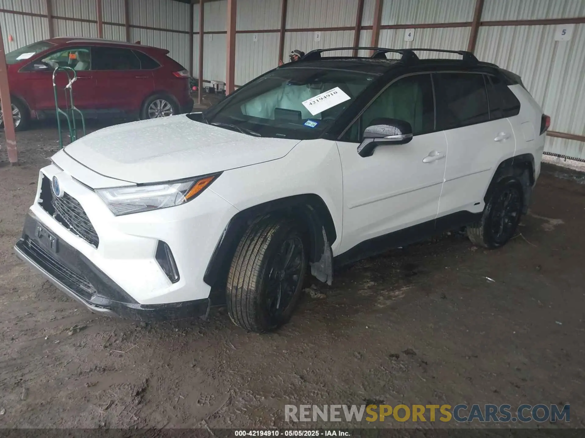 2 Photograph of a damaged car 2T3E6RFV7RW077162 TOYOTA RAV4 HYBRID 2024