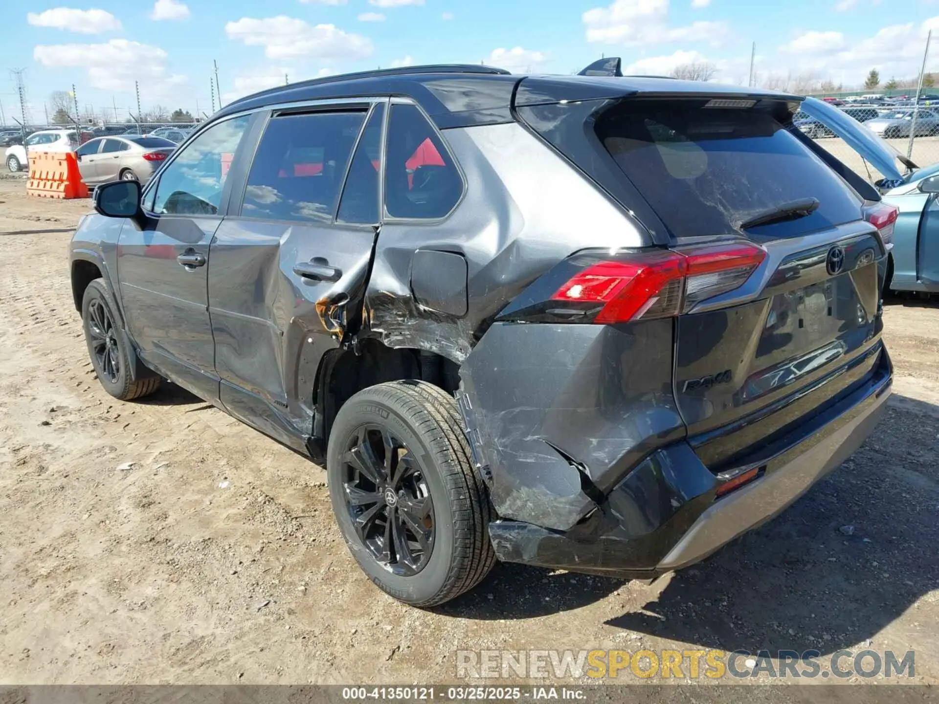 3 Photograph of a damaged car 2T3E6RFVXRW052367 TOYOTA RAV4 HYBRID 2024