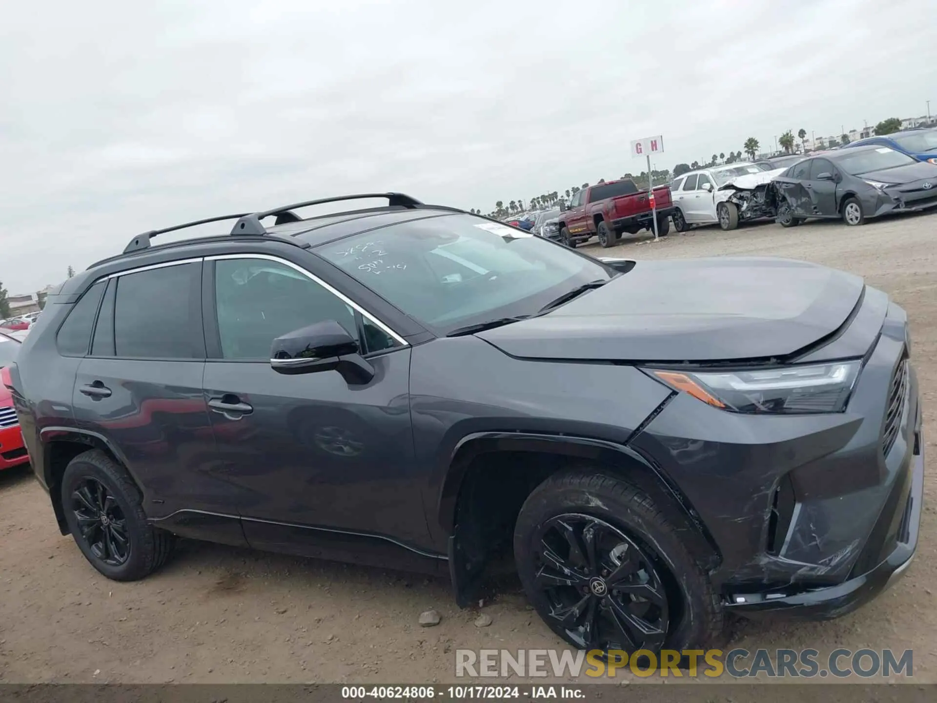 14 Photograph of a damaged car 2T3E6RFVXRW055026 TOYOTA RAV4 HYBRID 2024