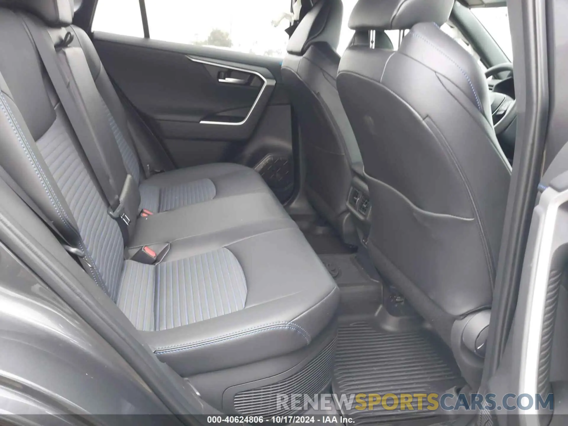 8 Photograph of a damaged car 2T3E6RFVXRW055026 TOYOTA RAV4 HYBRID 2024